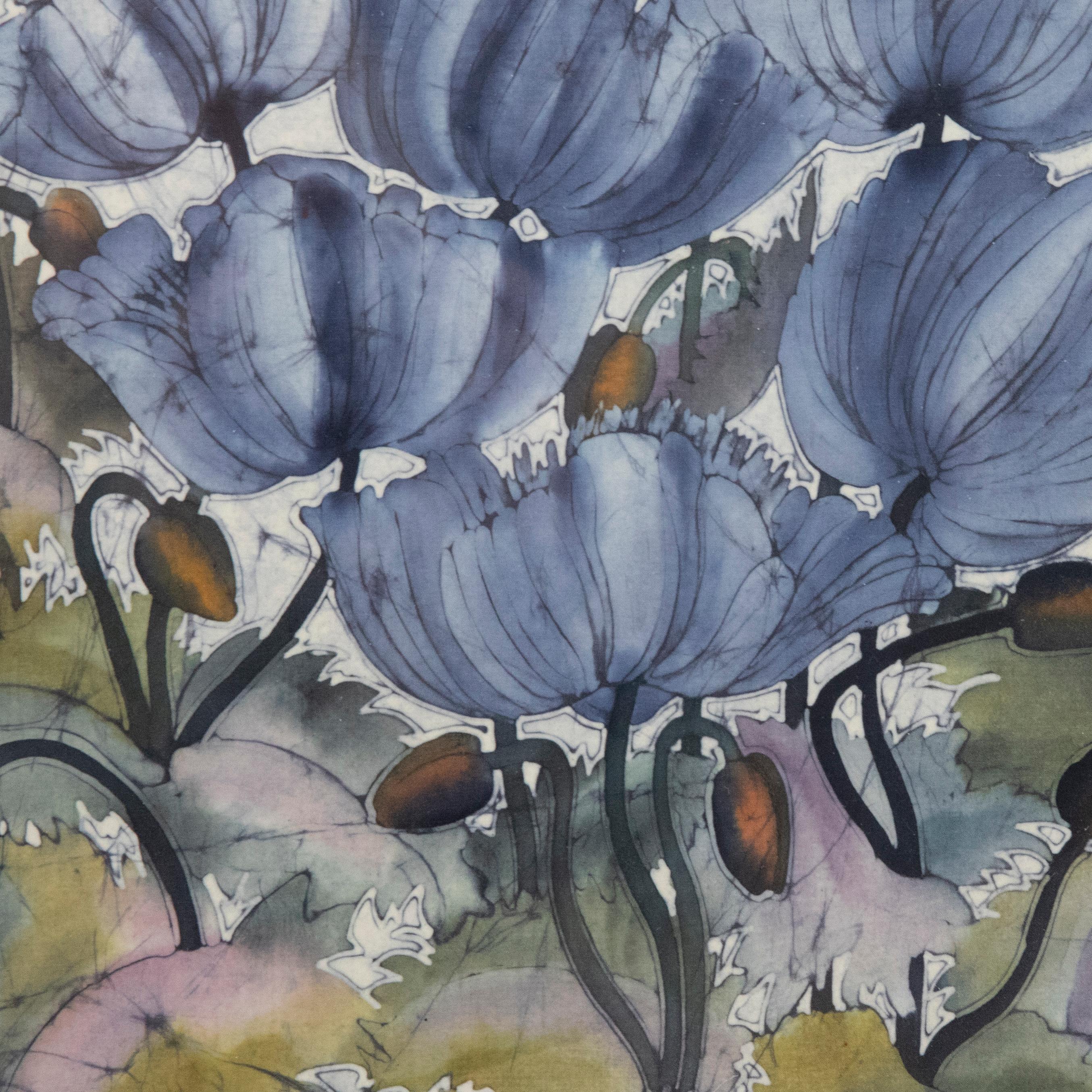 Ein Reproduktionsdruck einer Batik mit Mohnblumen von Jane Hickman. Eingefangen in Hickmans typisch blumigem Stil. Das florale Design wurde in einem passenden Rahmen aus dem 20. Jahrhundert mit doppeltem Passepartout gut präsentiert. Unterschrieben.