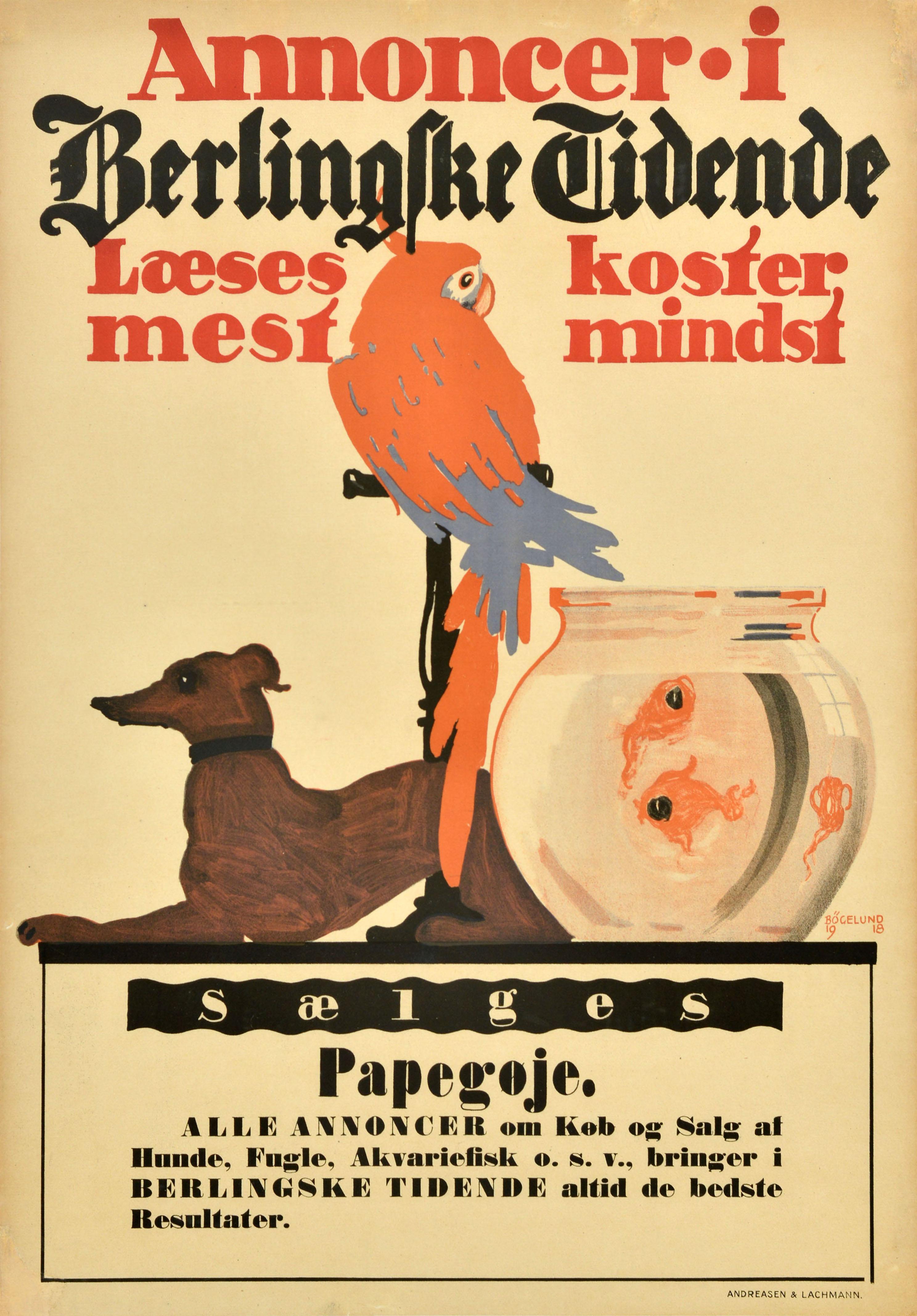 Unknown Print – Original Antikes Werbeplakat Berlingske Tidende Zeitung Papagei-Hunde-Fisch