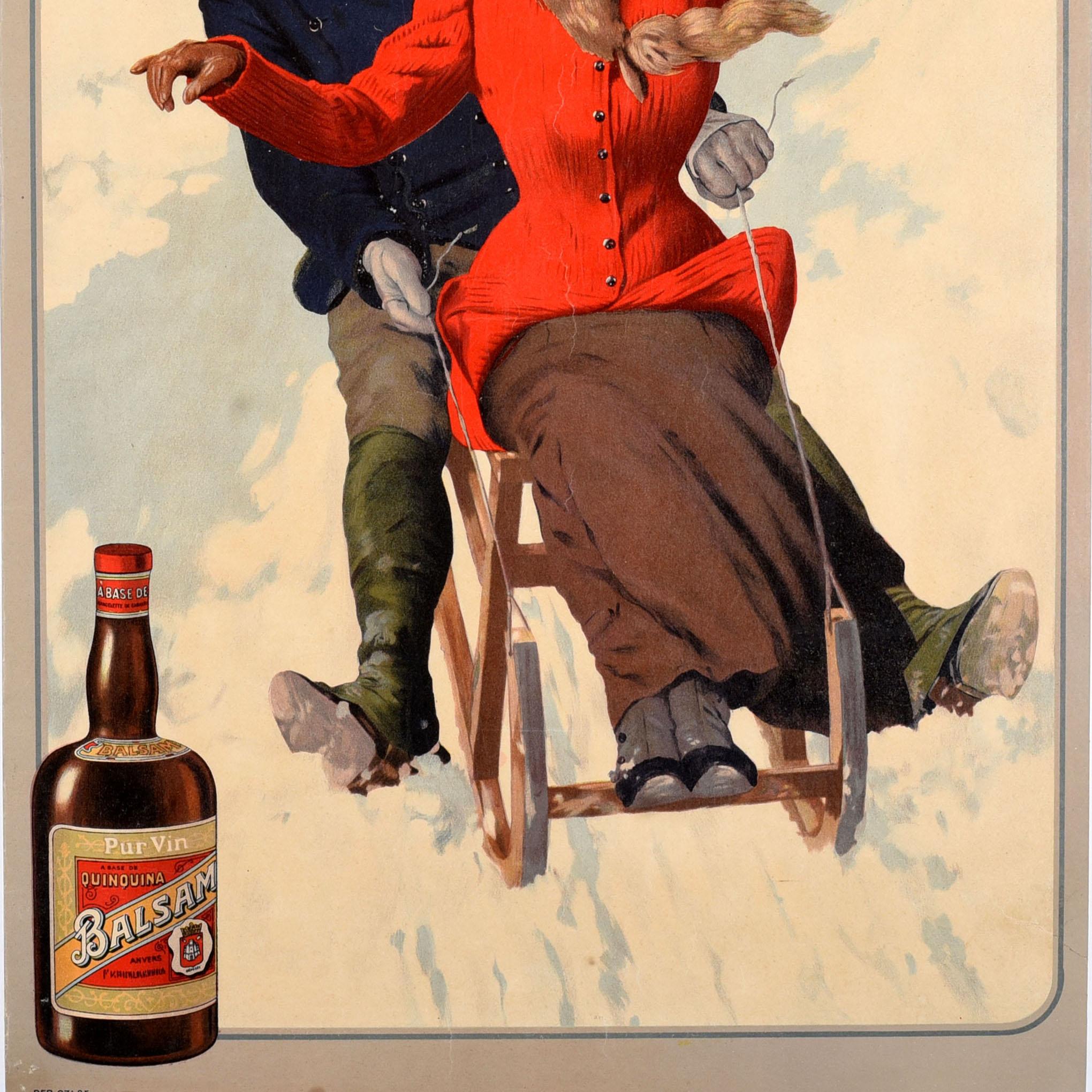 Antiguo cartel publicitario original de Balsam, bebida de licor de aperitivo, con una magnífica ilustración de una pareja feliz vestida con ropa de invierno que sonríe al espectador mientras desciende en trineo por una ladera nevada con árboles y