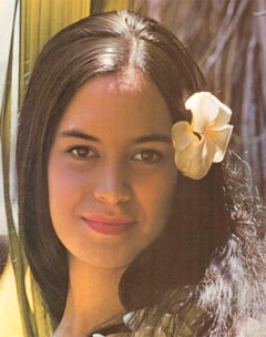 Original Hawaii Now, Fly United Air Lines Jets vintage Hawaiian travel poster