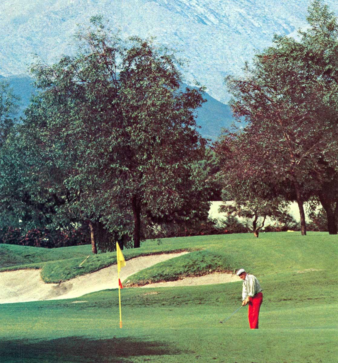 Poster originale di Palm Springs American Airlines Golf Travel della metà del secolo scorso - Print American Modern di Unknown
