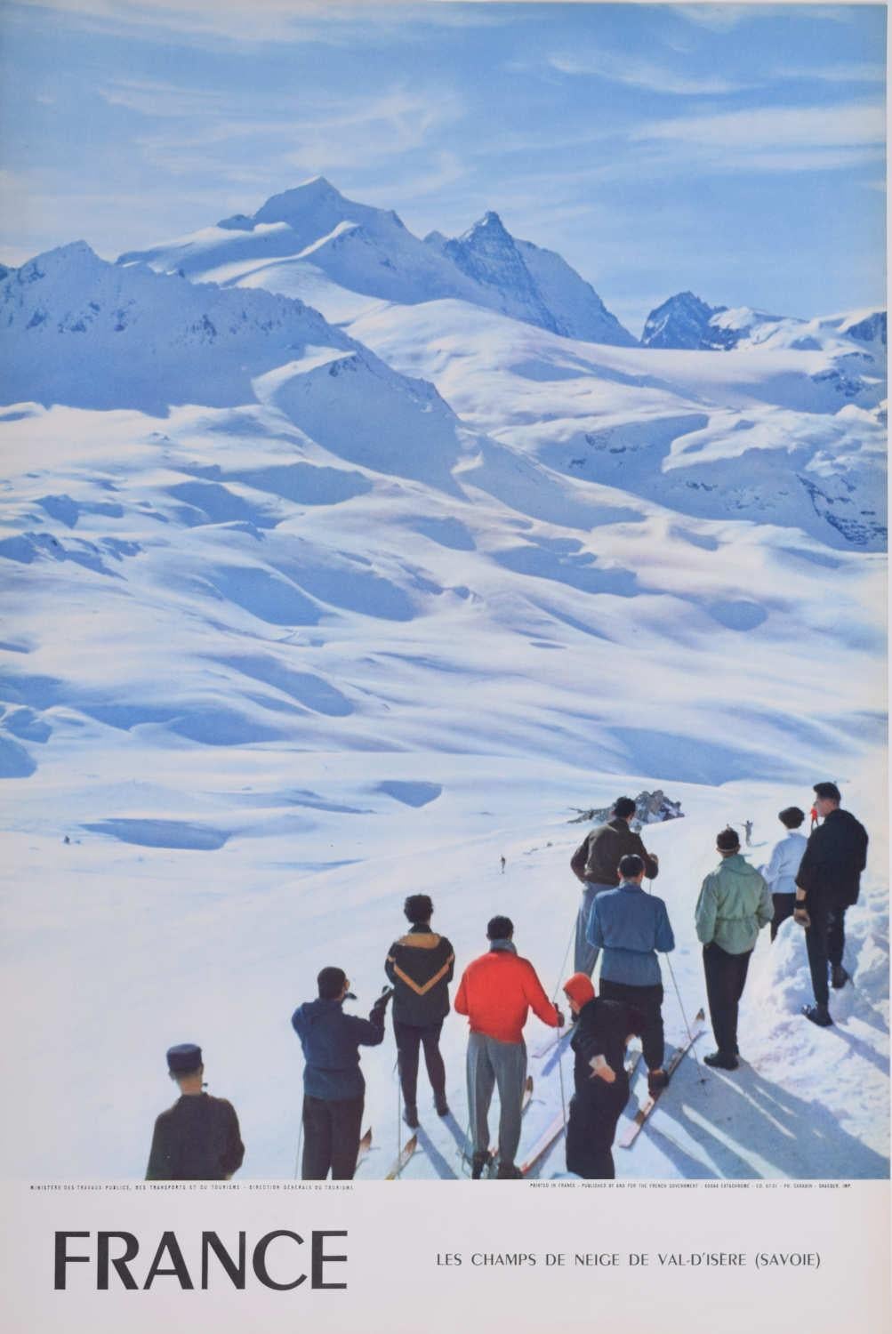 Unknown Landscape Print – Originales Vintage-Ski-Poster, Les champs de neige de Val d'Isere, Vintage