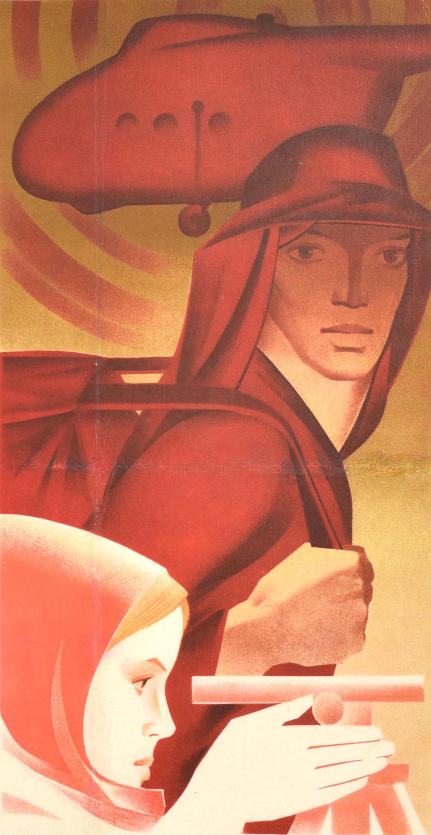 Affiche de propagande soviétique vintage originale - Nos femmes sont avec nous ! - avec le slogan sous trois images, la première représentant une jeune femme devant un soldat portant un chapeau de style budenovka avec une étoile rouge et un cheval