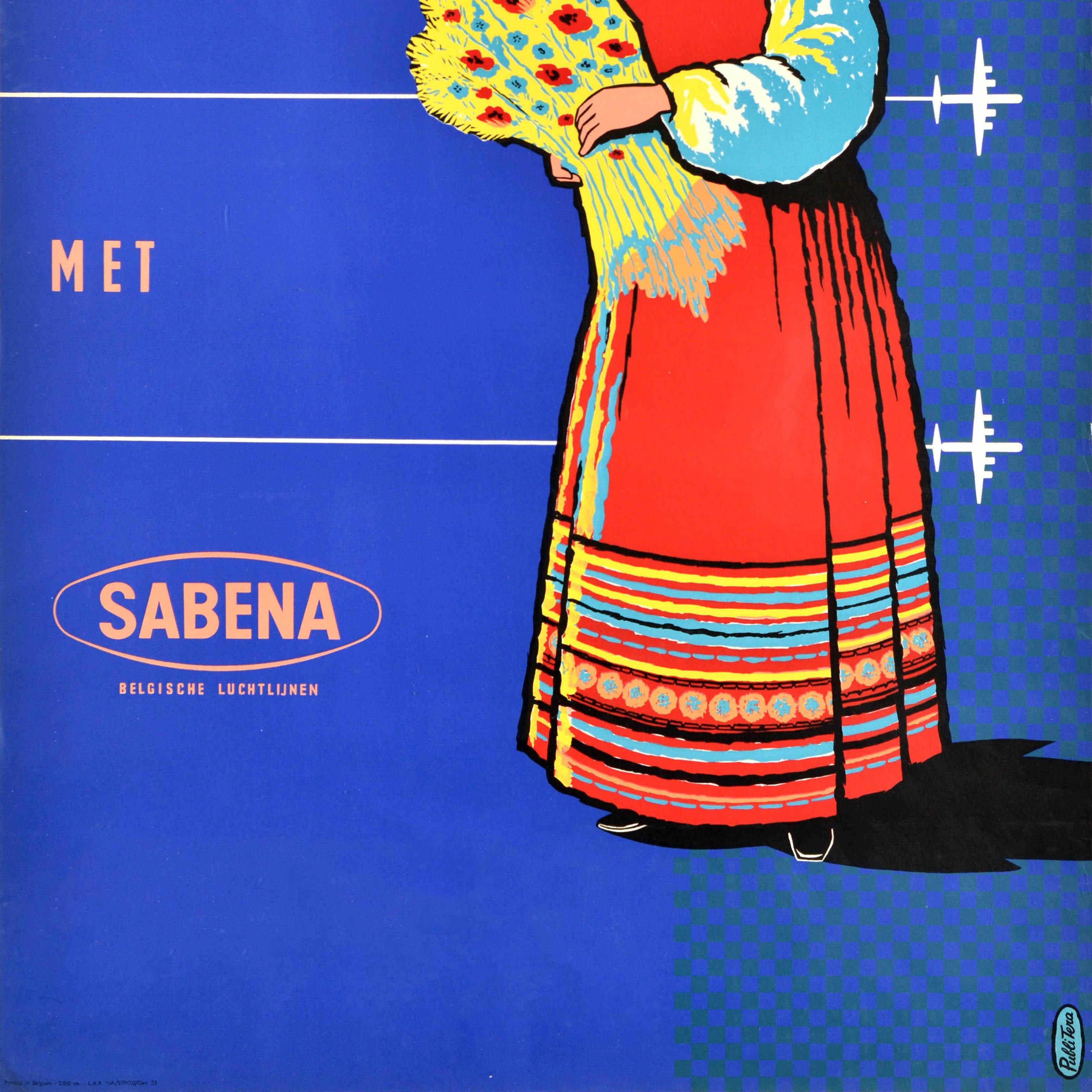 Cartel publicitario de viajes original de época - Naar Rusland met Sabena / A Rusia con Sabena (la compañía aérea nacional de Bélgica de 1923 a 2001) con un diseño de mediados de siglo que muestra a una dama sonriente con ropa tradicional rusa y