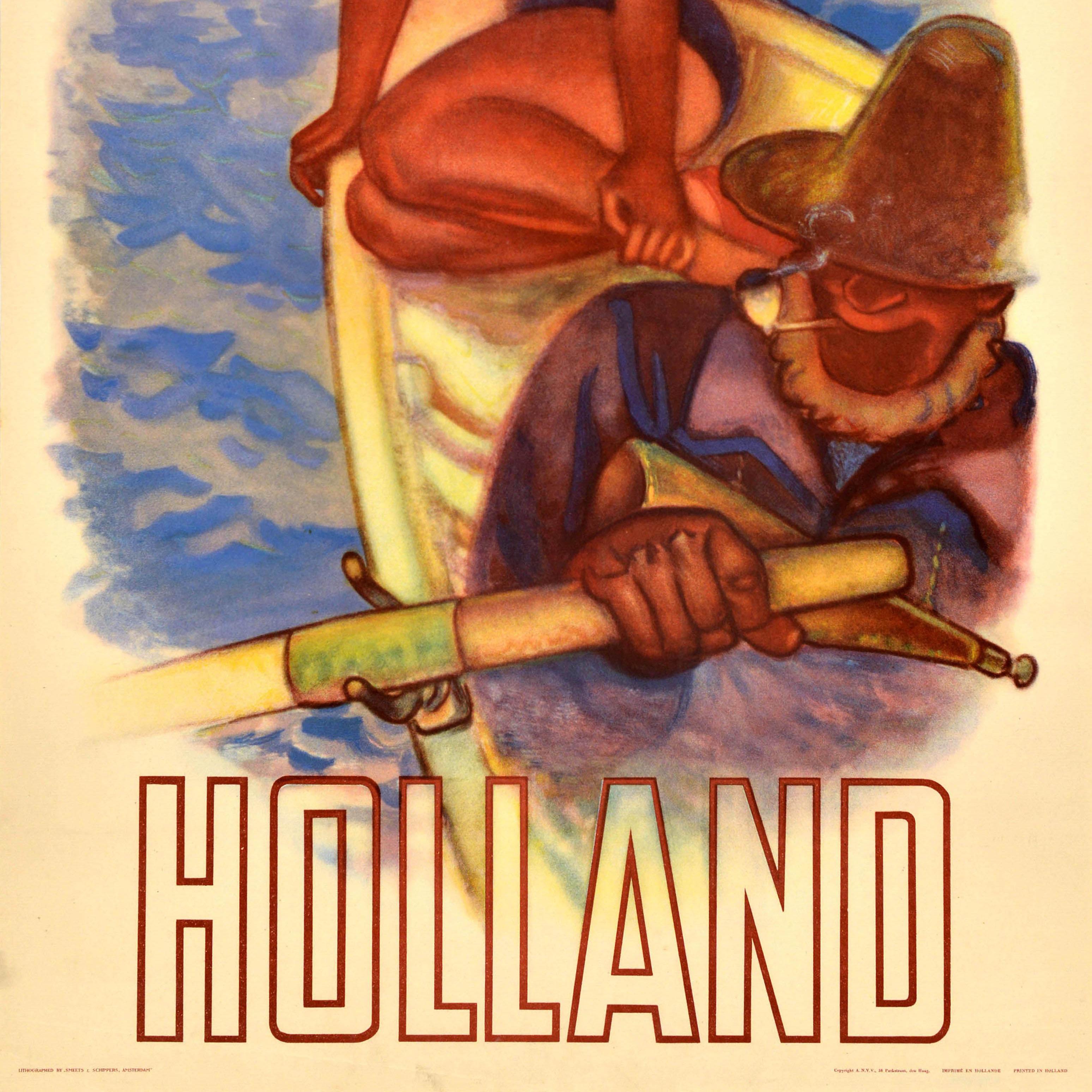 Originales Vintage-Reiseplakat für Holland mit einer Dame im Bikini, die auf einem hölzernen Ruderboot sitzt, das von einem Pfeife rauchenden Seemann oder Fischer gerudert wird, vor Menschen am Strand im Hintergrund. Lithographiert von Smeets &