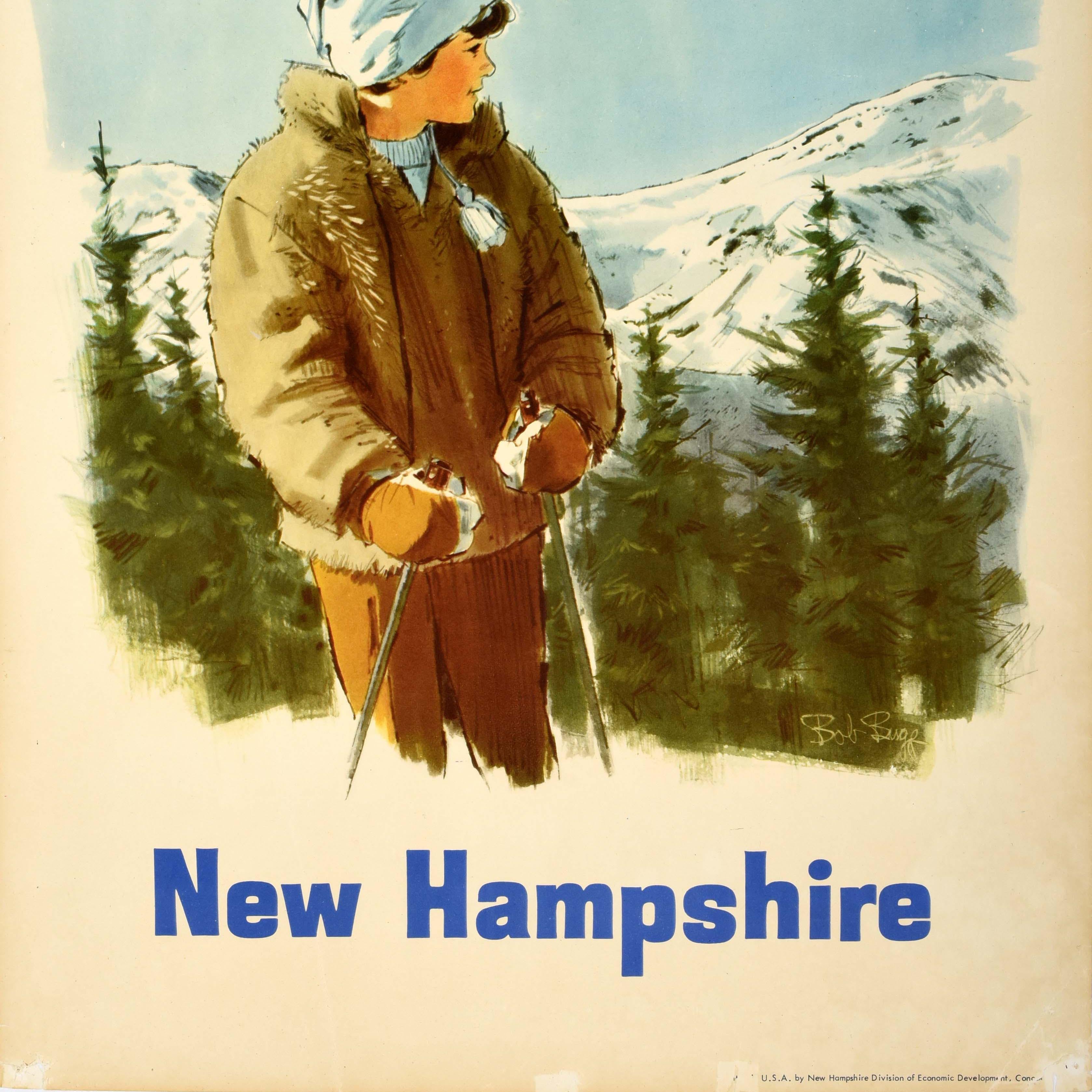 Affiche originale de voyage pour les sports d'hiver et le ski à Jackson-Pinkham Notch (New Hampshire), réalisée par Bob Coates (1920-1993), représentant un jeune garçon portant un bonnet, des moufles et un manteau marron, tenant des bâtons de ski et