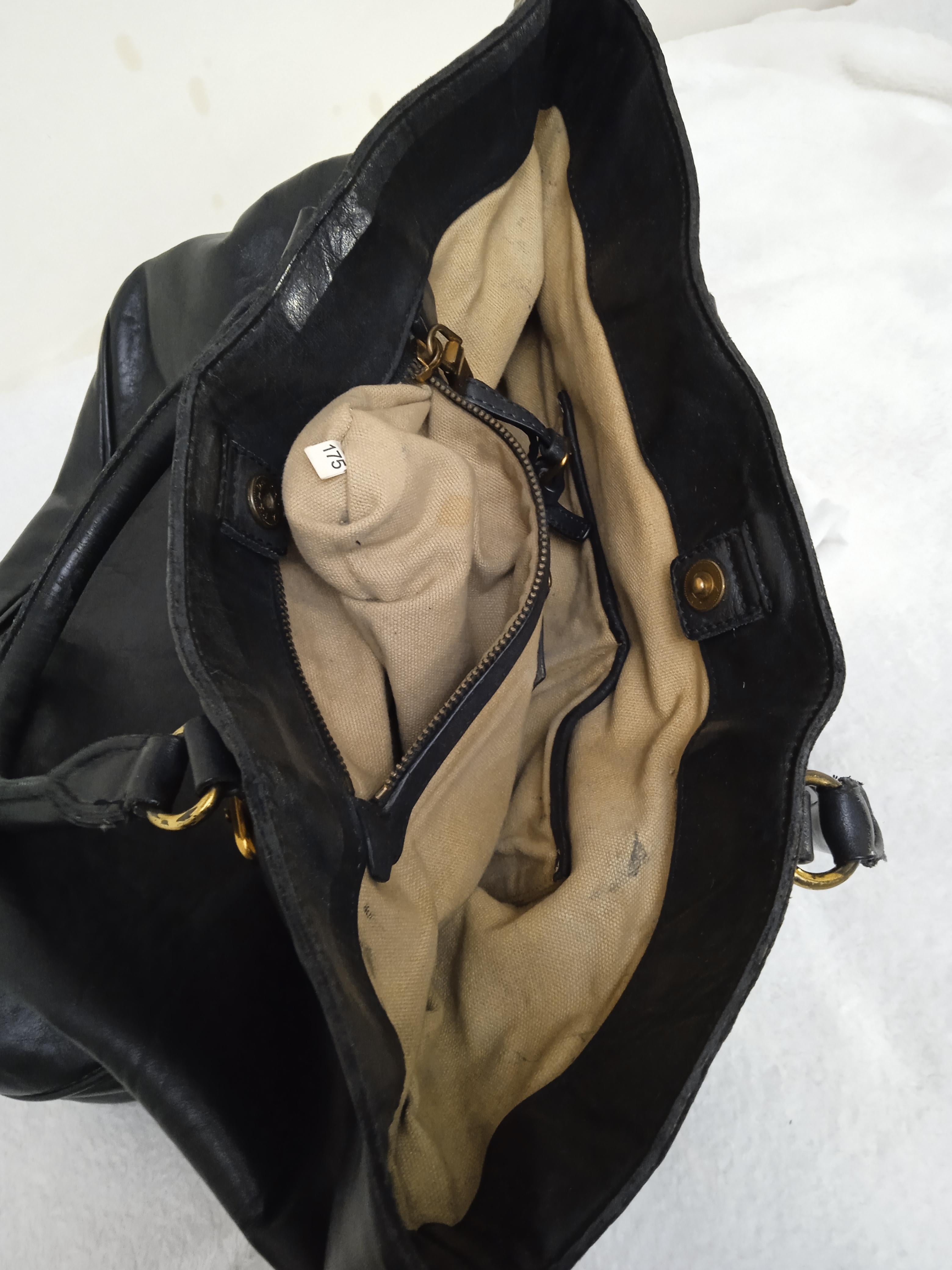 Prada black leather bag  For Sale 4
