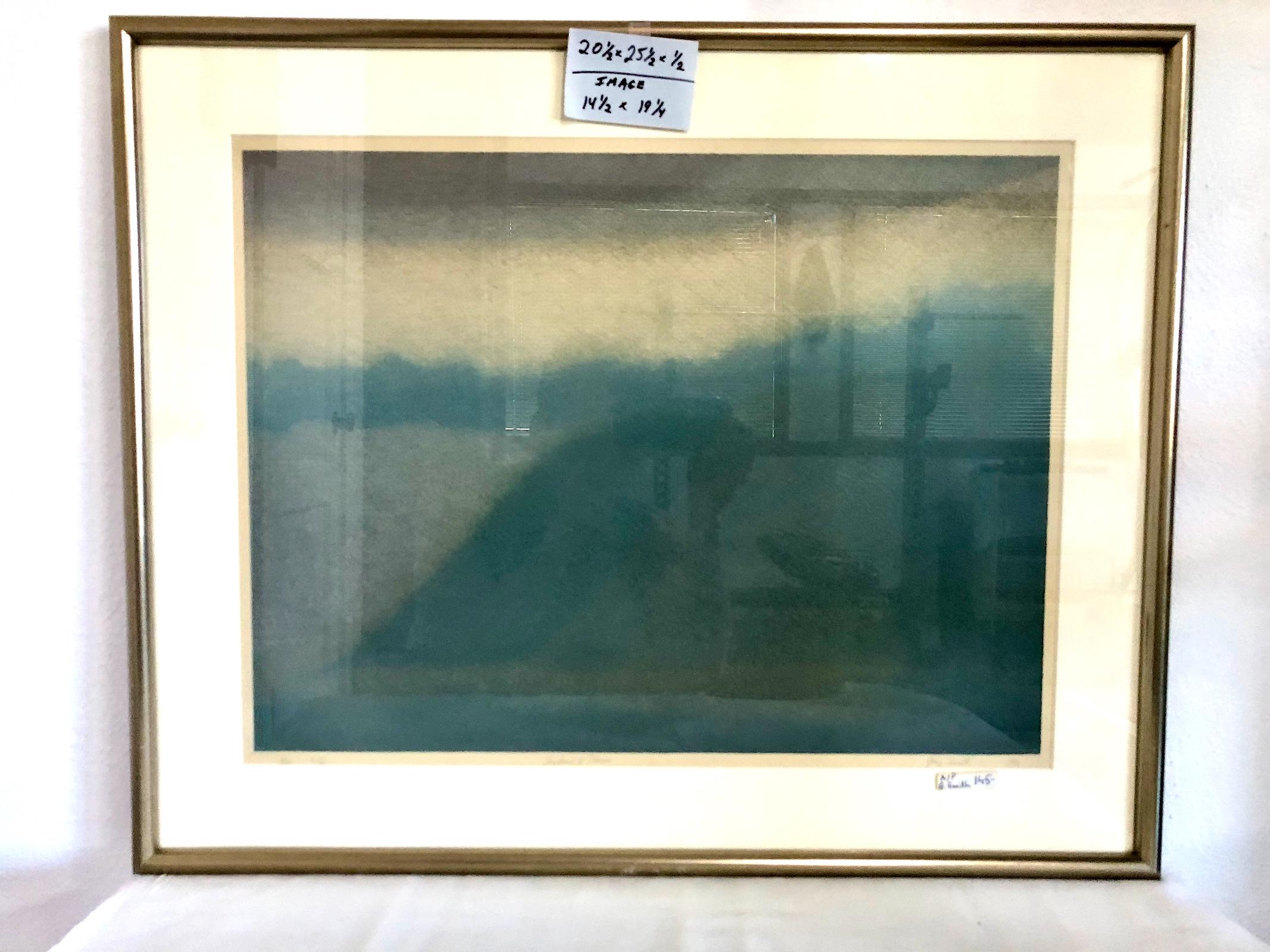 Suggérant les couleurs et les contours frais et brumeux du nord-ouest du Pacifique, cette lithographie encadrée pittoresque est numérotée 5 sur 40. Laissez-la inspirer une palette reposante pour la chambre à coucher.

Signature : En bas à droite.  