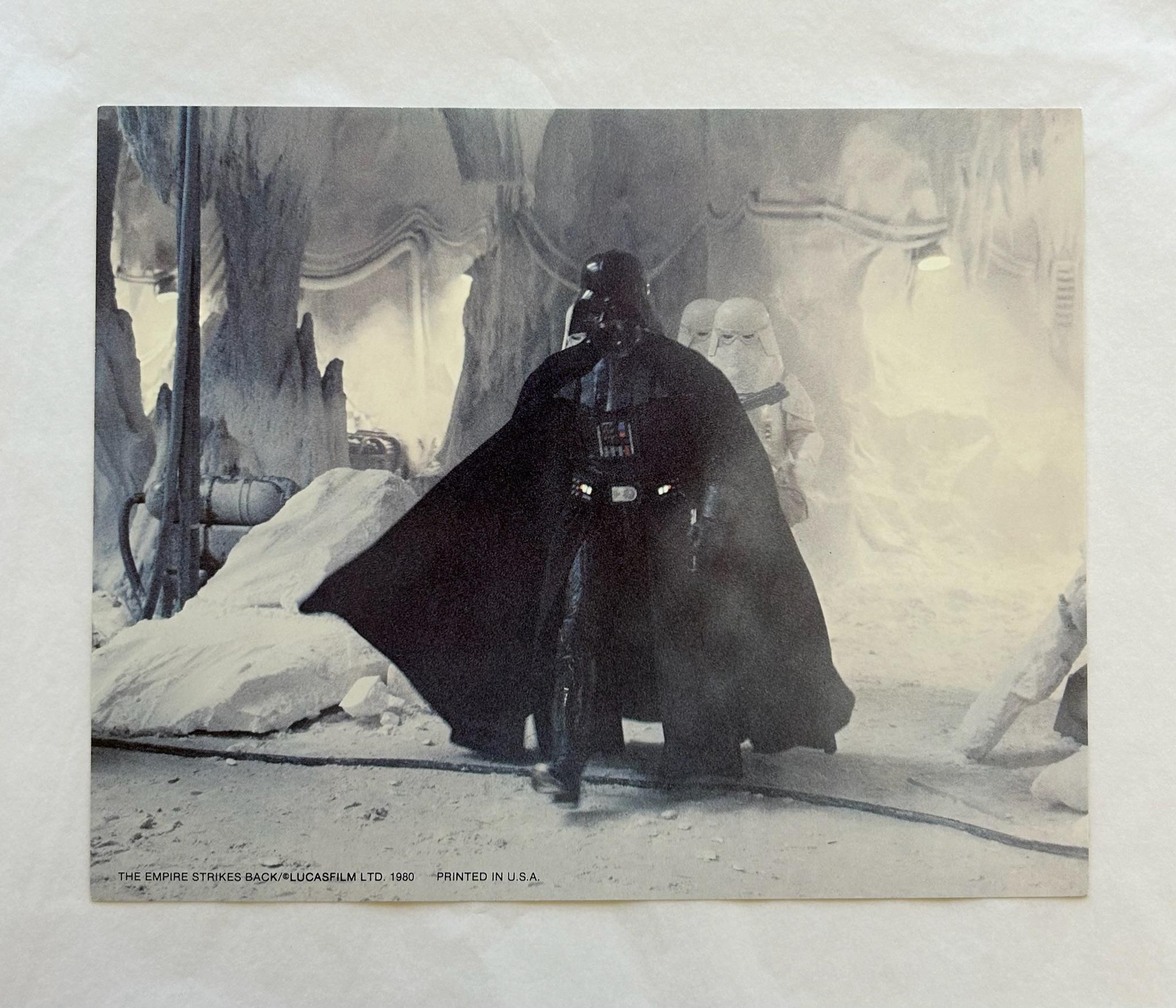 Star Wars Darth Vader Das Empire Strikes Back 1980 Vintage-Filmkartenkarte, Star Wars  – Print von Unknown