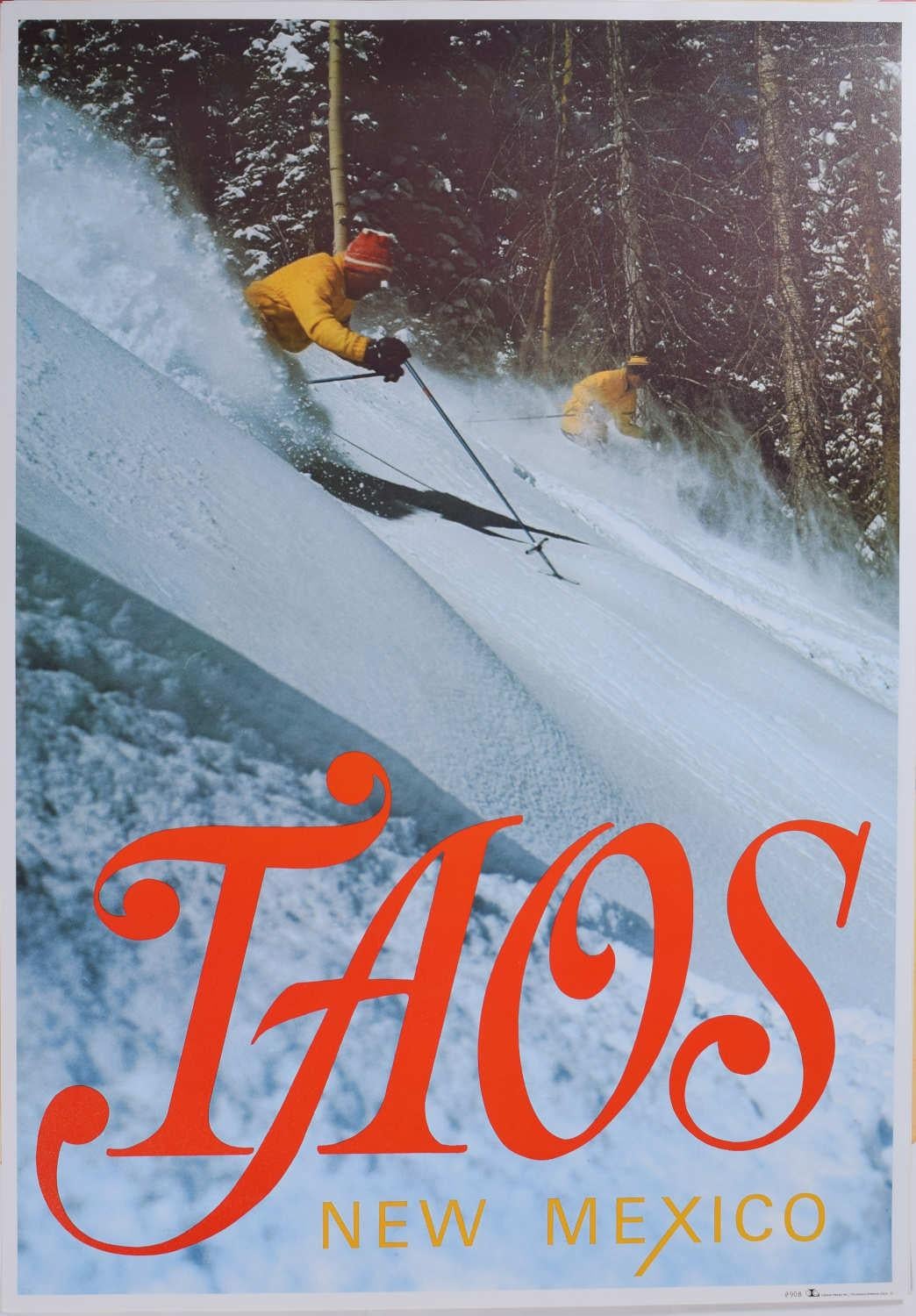 Unknown Landscape Print – Taos New Mexico USA Vintage-Skiposter, Vintage, Victor Frohlich und Tom Carrera, 1974