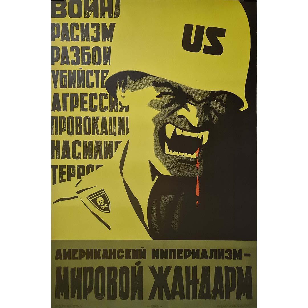 L'affiche soviétique originale de 1968, « L'impérialisme américain est un faux monde  - Print de Unknown