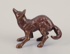 Unknown sculptor. Sculpture of a fox in solid bronze. Mid 1900s.