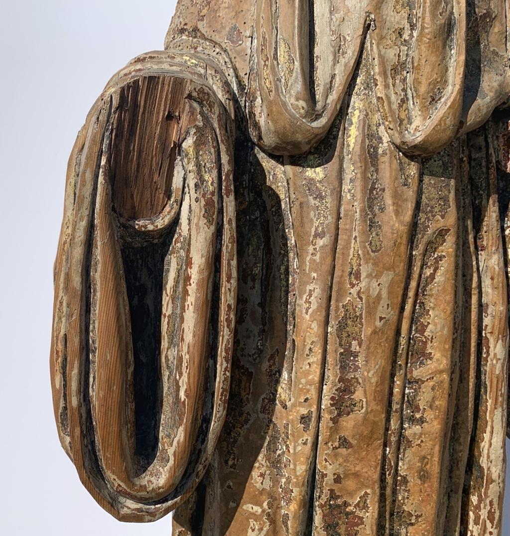 Escultura italiana de madera tallada del siglo XVI - San Mauricio - Dorado Pintado en venta 3