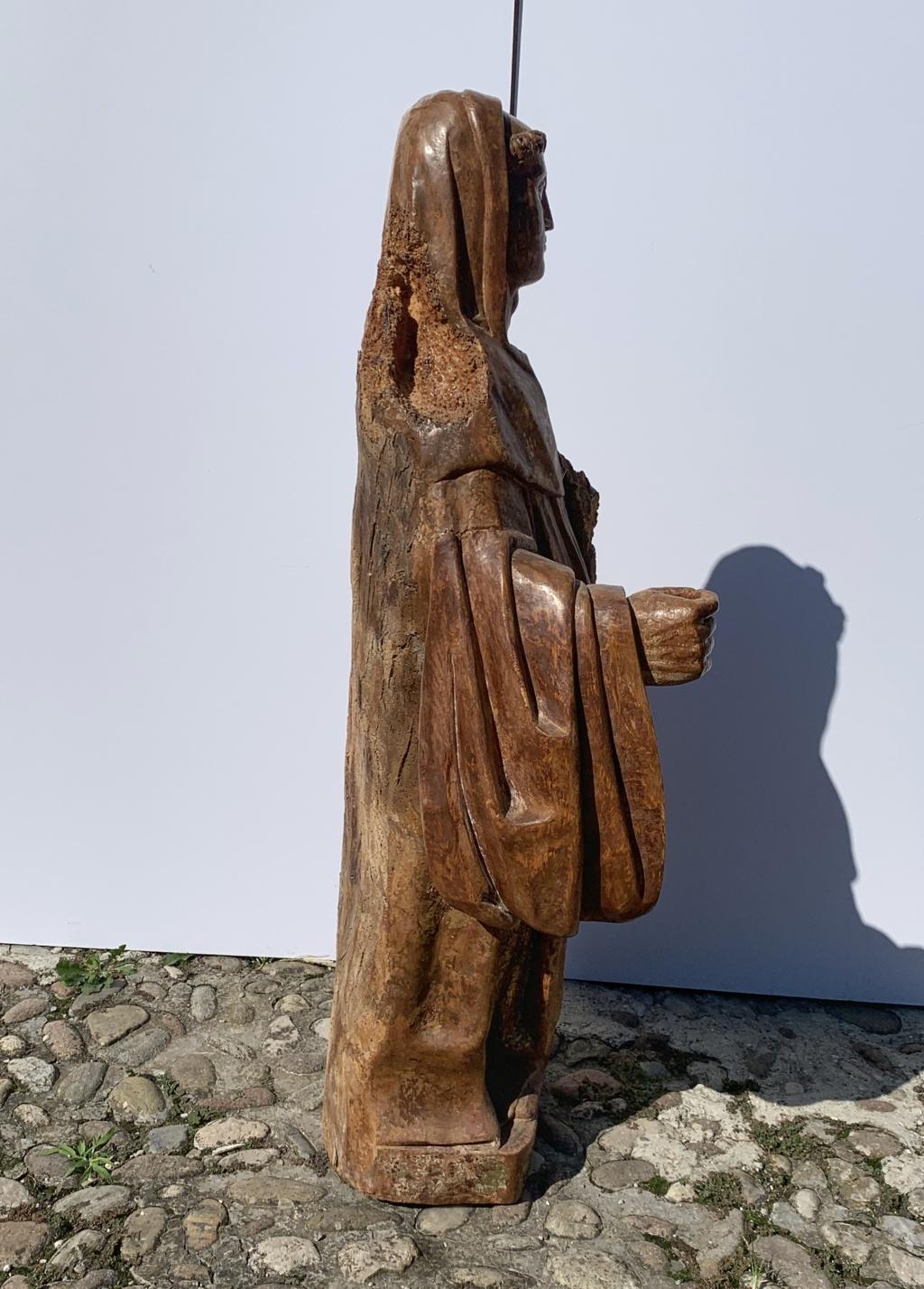 Escultura italiana de madera tallada del siglo XVI - San Roberto - Dorado Pintado en venta 10