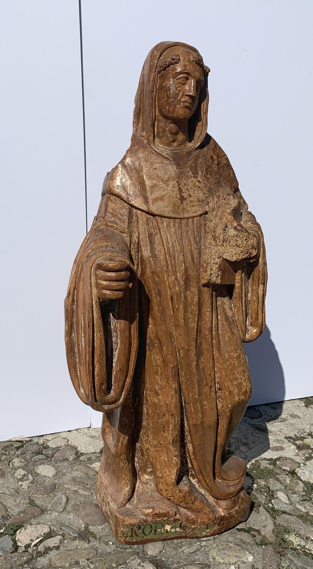 16th century Italian carved wood sculpture - Saint Robert - Gilded Painted For Sale 1