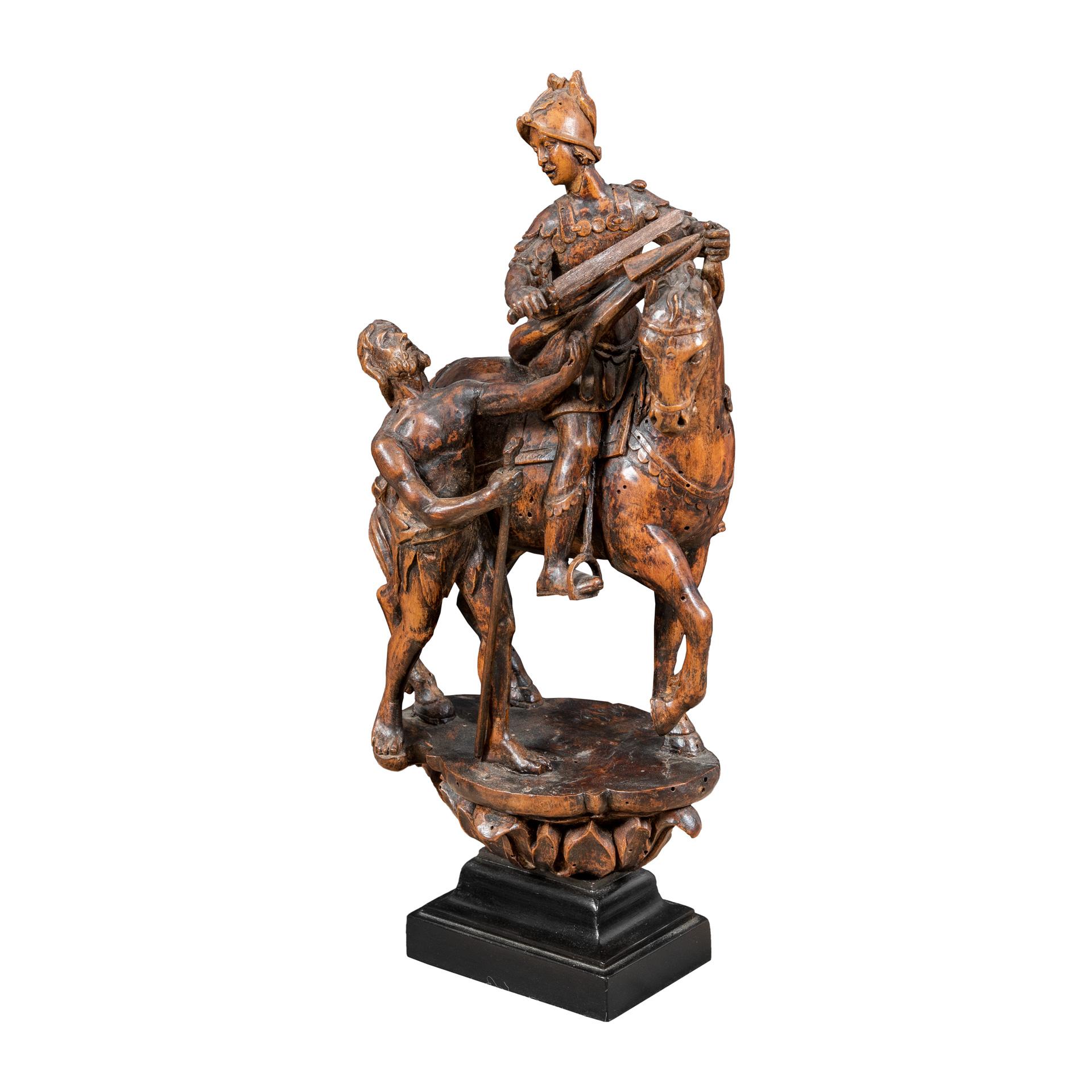 Italienische Figurenskulptur des 18. Jahrhunderts – Saint Martin – geschnitztes Holz, Italien – Sculpture von Unknown