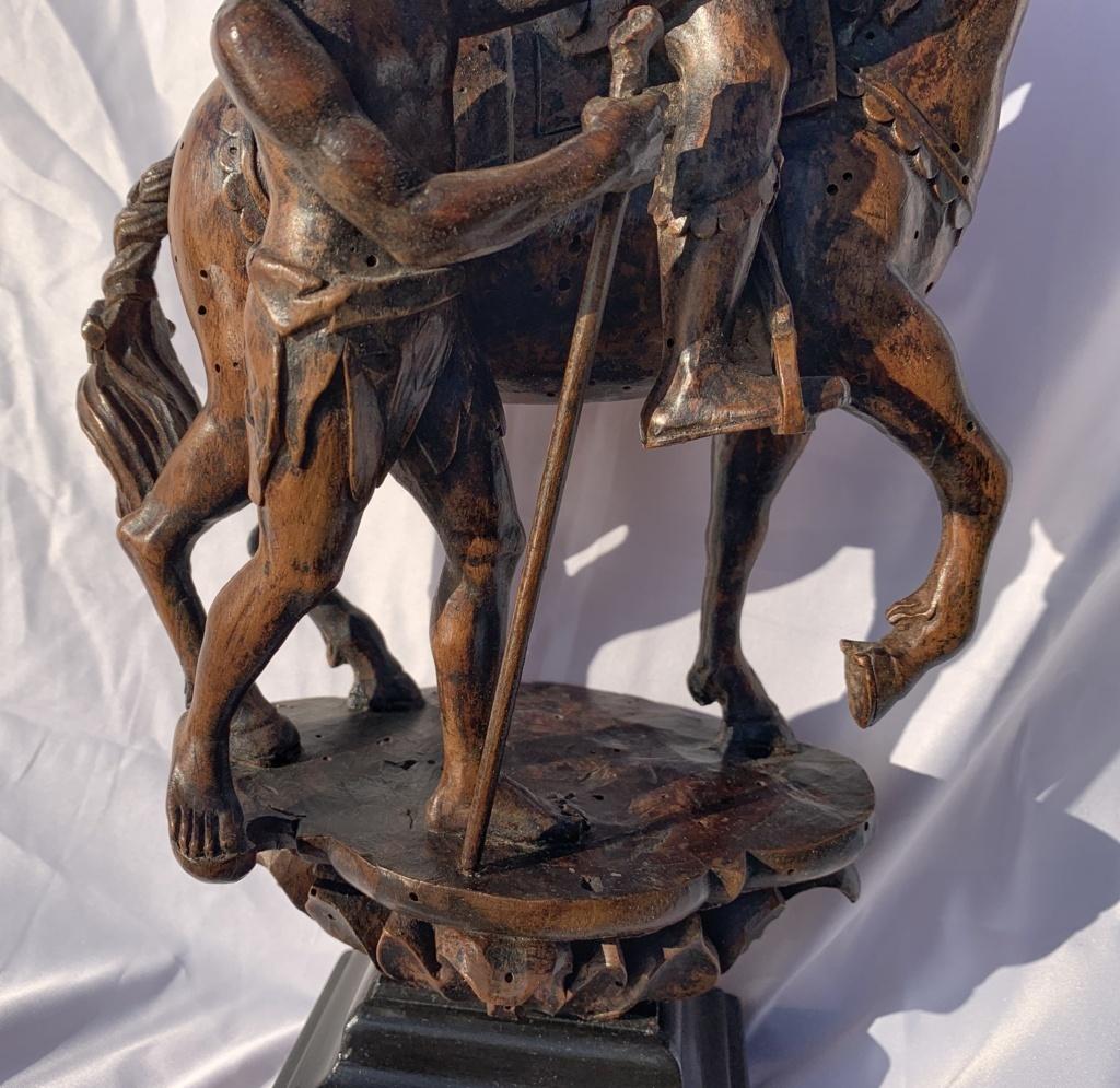 Sculpture italienne du 18ème siècle - Saint Martin - Bois sculpté Italie en vente 6