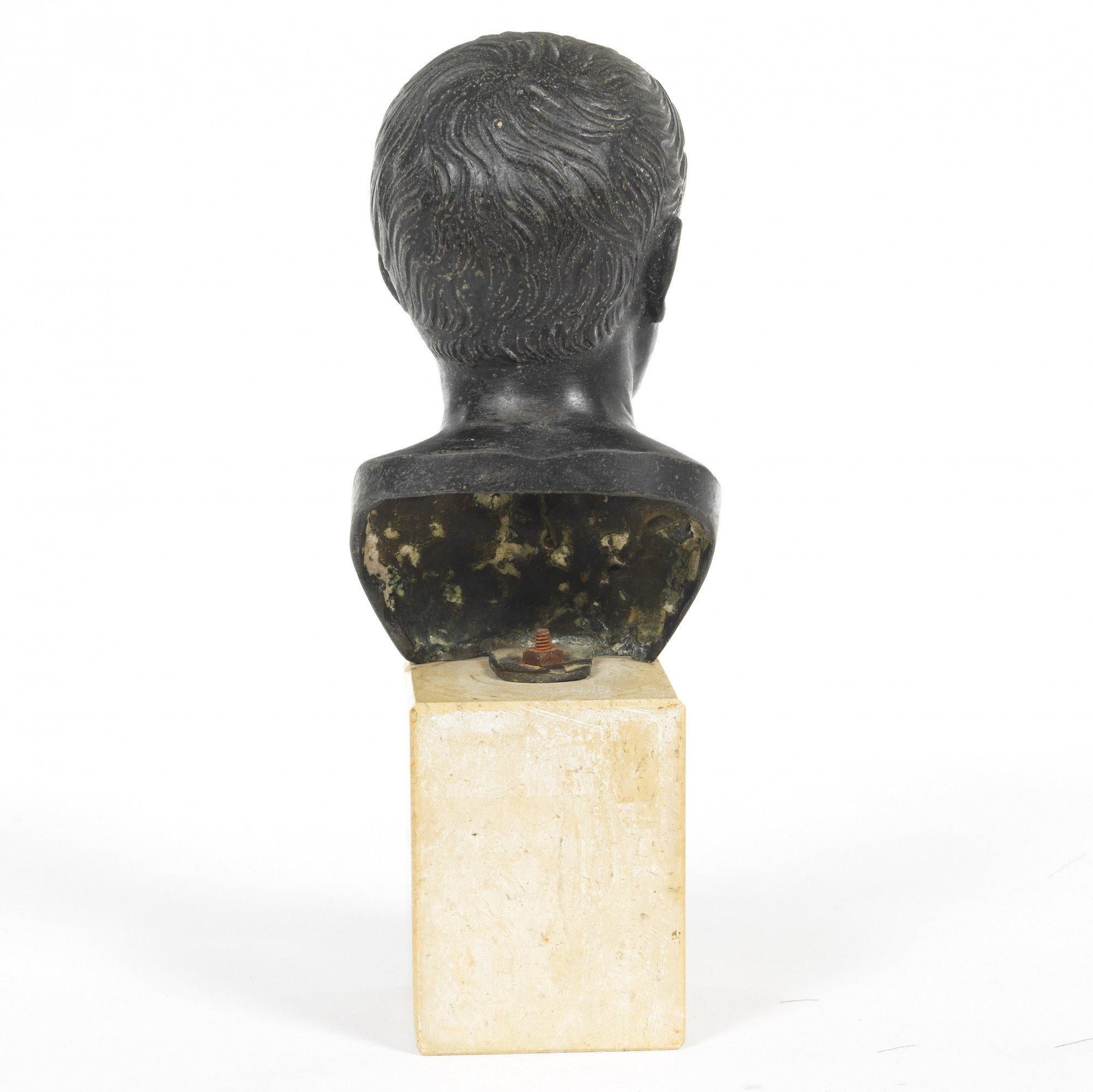 Busto in bronzo di Giulio Cesare del XIX secolo su base di pietra in vendita 1
