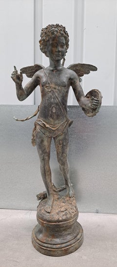 19ème siècle  Sculpture en bronze de Cupidon d'après Pierre Chenet 