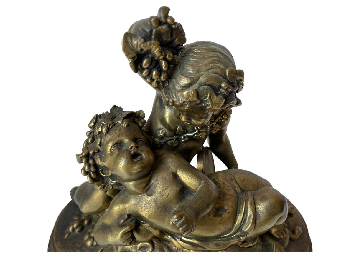 Französische Bacchantische Bronze des 19. Jahrhunderts  im Angebot 4