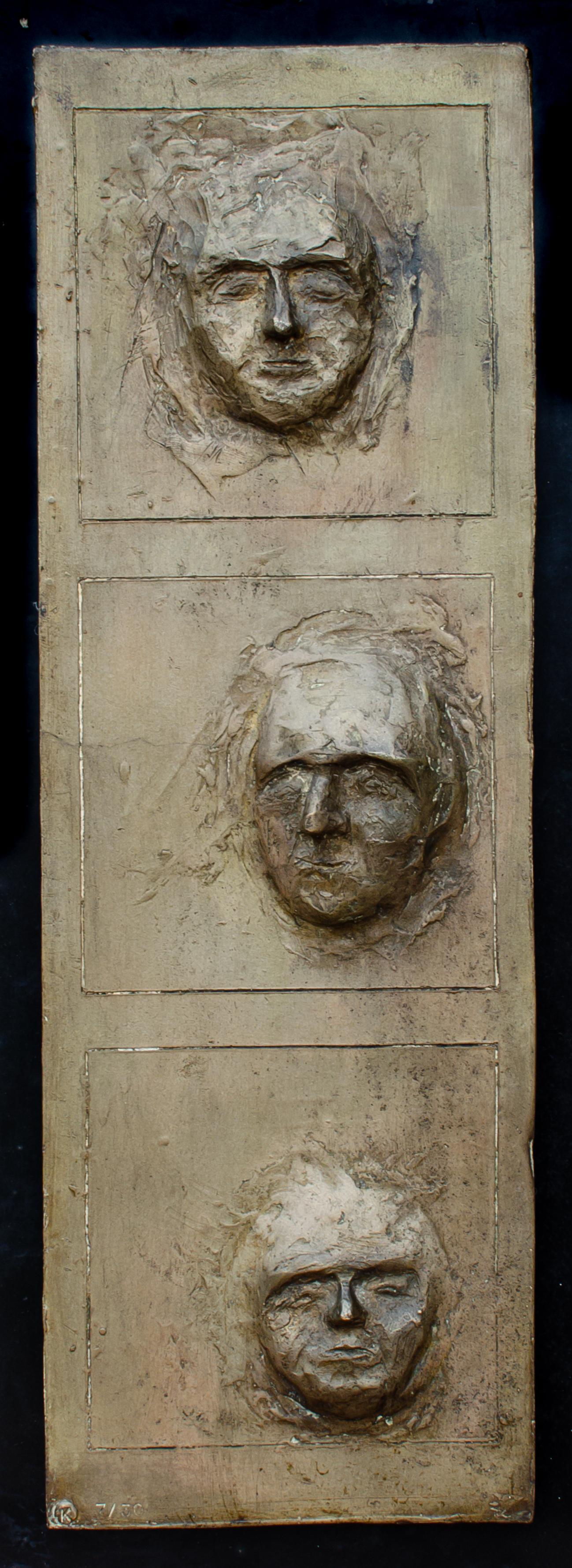 Figurative Sculpture di Unknown - 3 Volti fusi in bronzo, artista misterioso di metà secolo