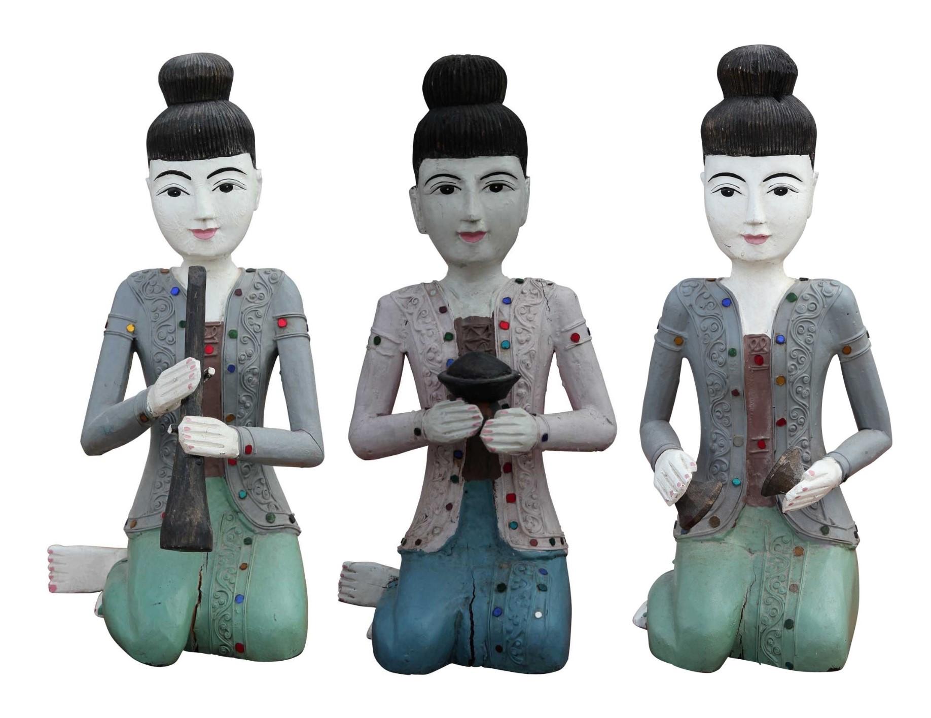 3 Wooden Japanese Girls Playing Musical Instruments - Sculpture by Unknown