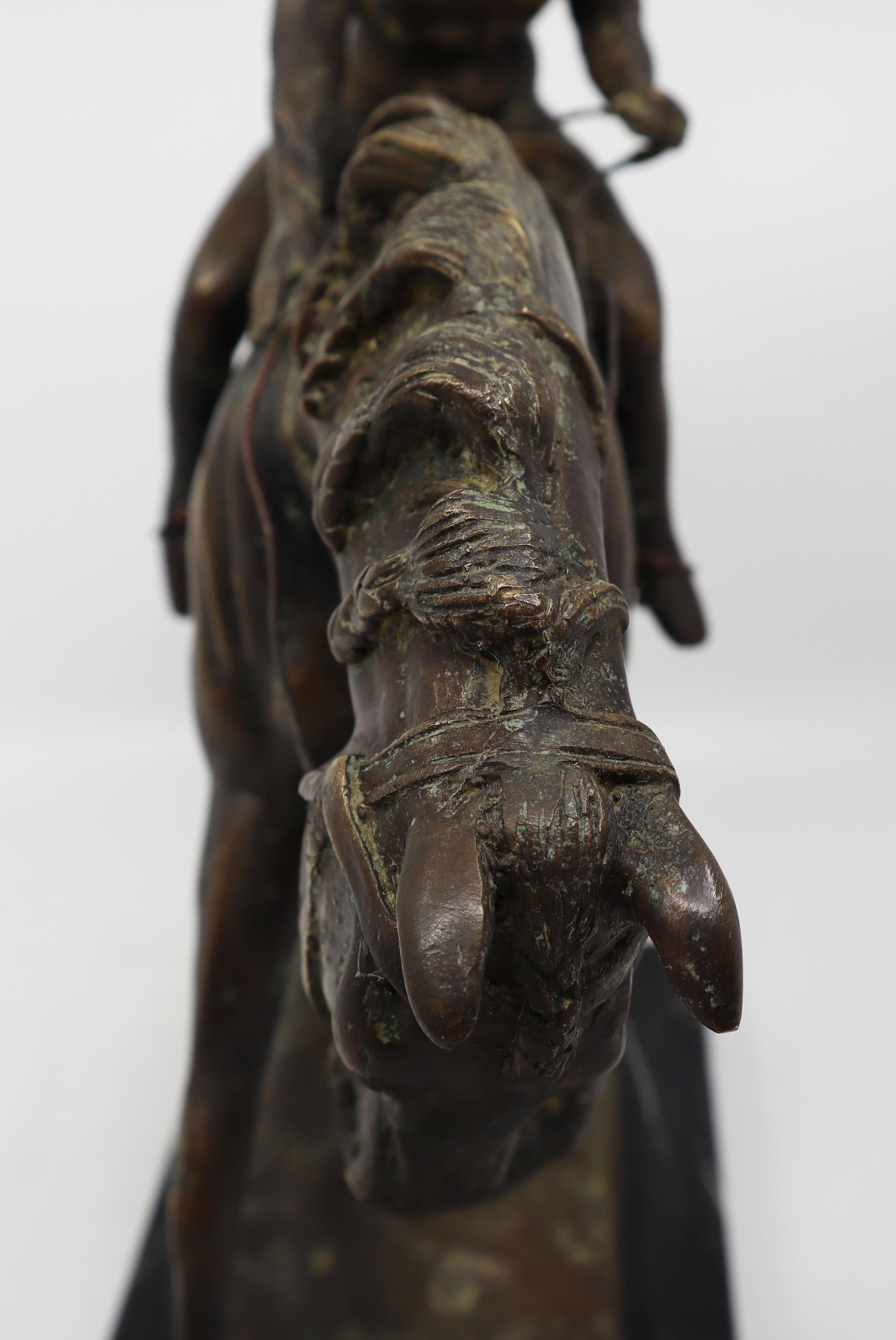 Estatua ecuestre de bronce de un Jinete sobre su caballo Siglo XIX en venta 6