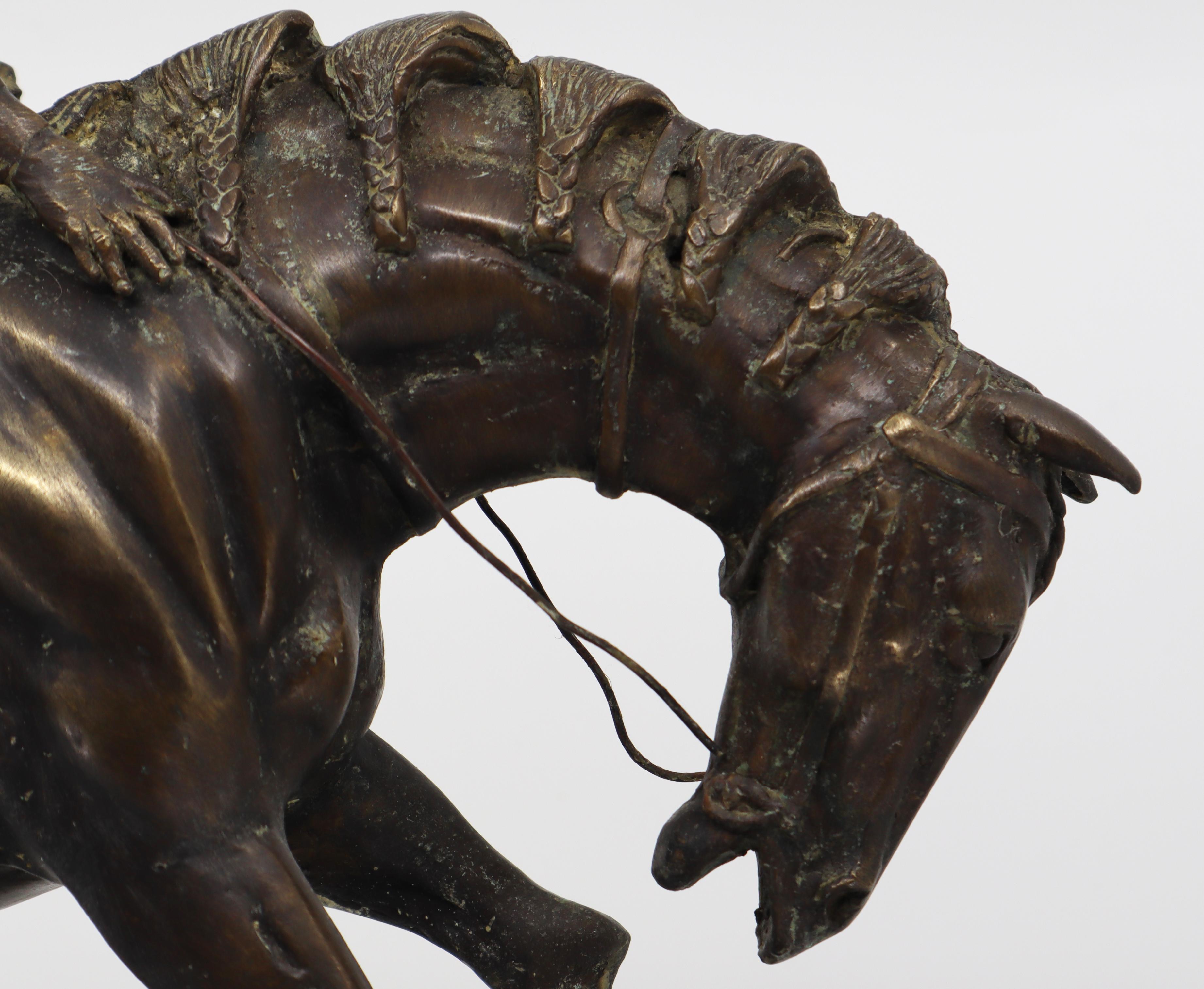 Estatua ecuestre de bronce de un Jinete sobre su caballo Siglo XIX en venta 7
