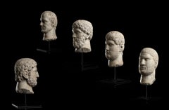 Collection de 5 sculptures en marbre représentant des empereurs romains de style Grand Tour 