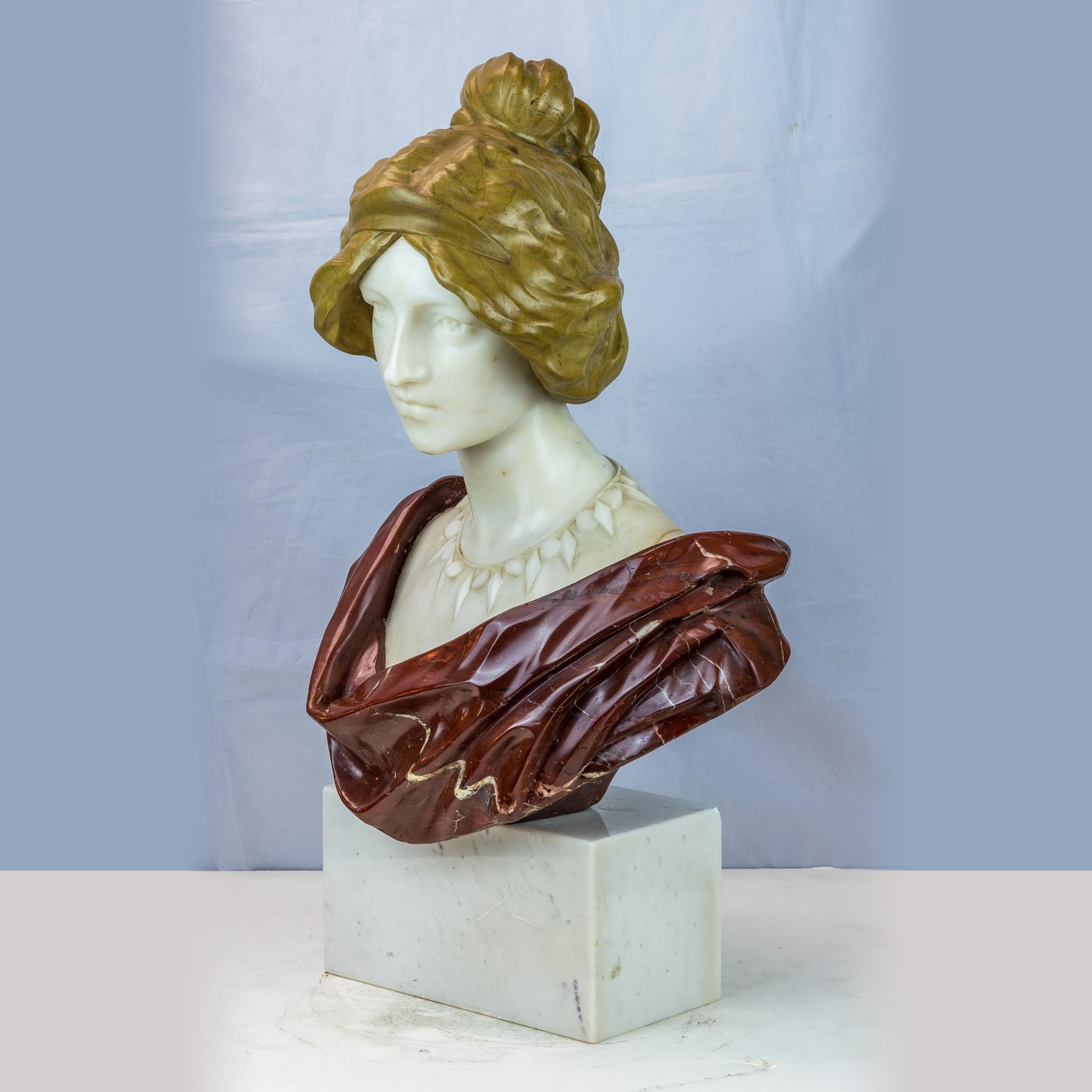 French Marble Bust of a Young Lady - Gray Figurative Sculpture by Unknown