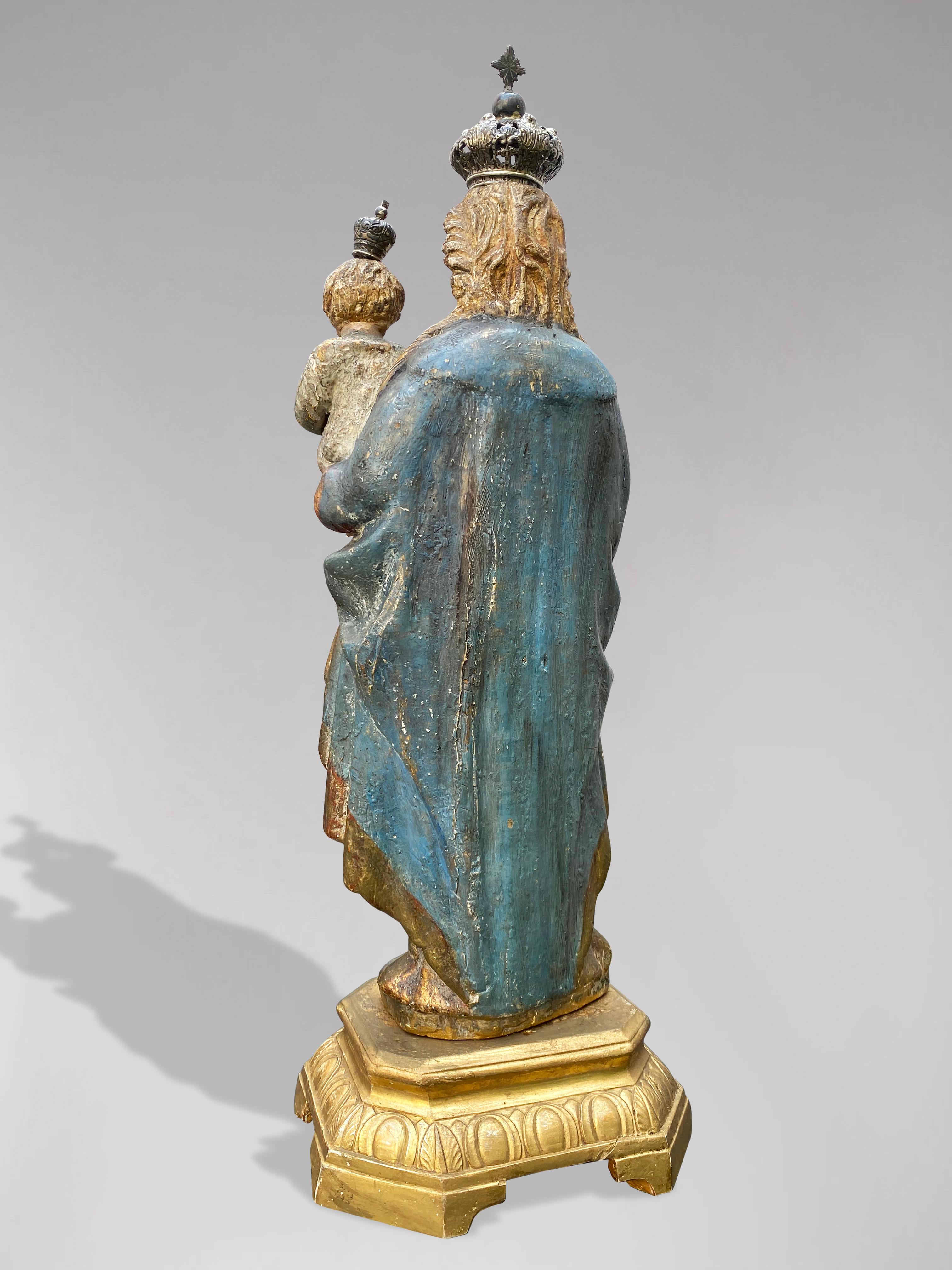 Eine flämische Statue der gekrönten Jungfrau Maria mit Jesuskind, 17. Jahrhundert (Renaissance), Sculpture, von Unknown