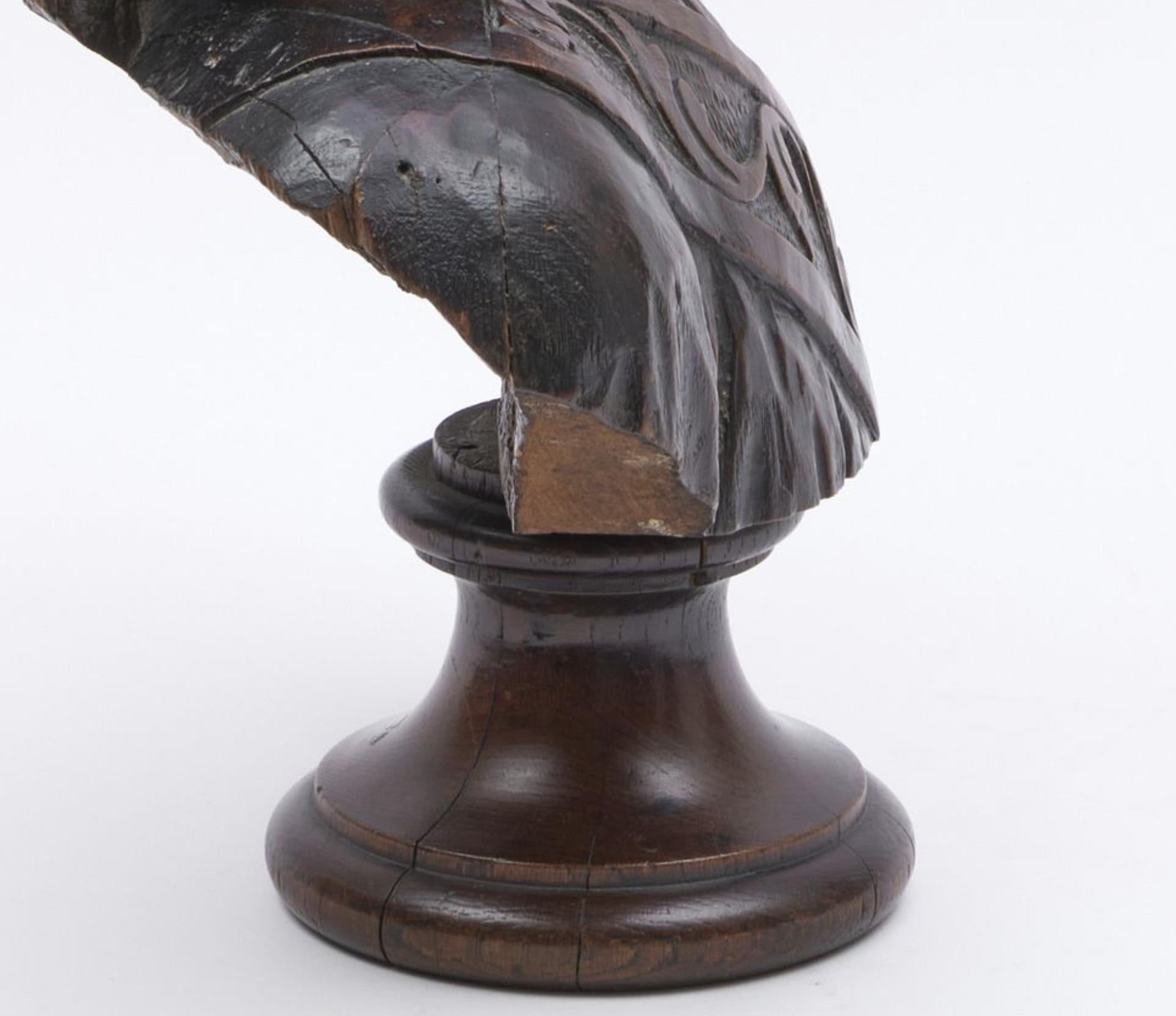 Un monumentale busto di Gesù Cristo in legno di Oak intagliato del XVI secolo. in vendita 4