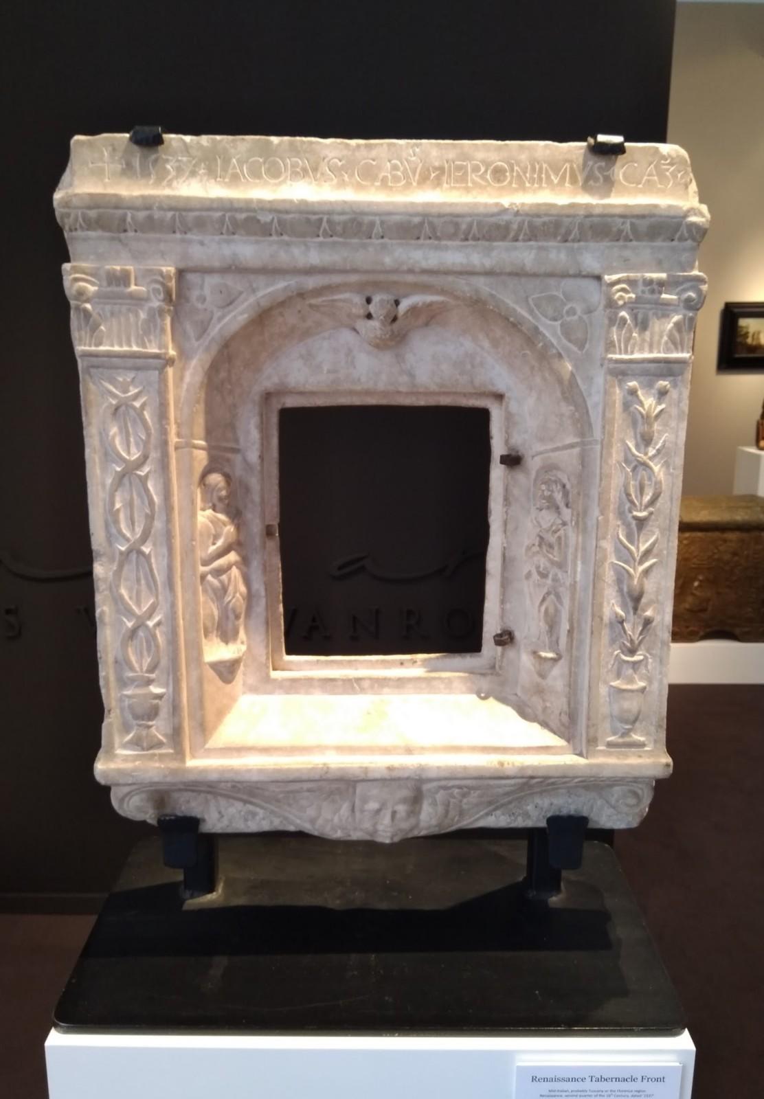 Italy, probably Tuscany or the Florence region
Renaissance, second quarter of the 16th Century, dated '1537'

Inscribed and dated '+ 1537 . IACOBVS . CABVS . IERONIMVS . CAZS', on the top
Marble, on a later black metal stand
H. 56 cm. W. 48 cm.