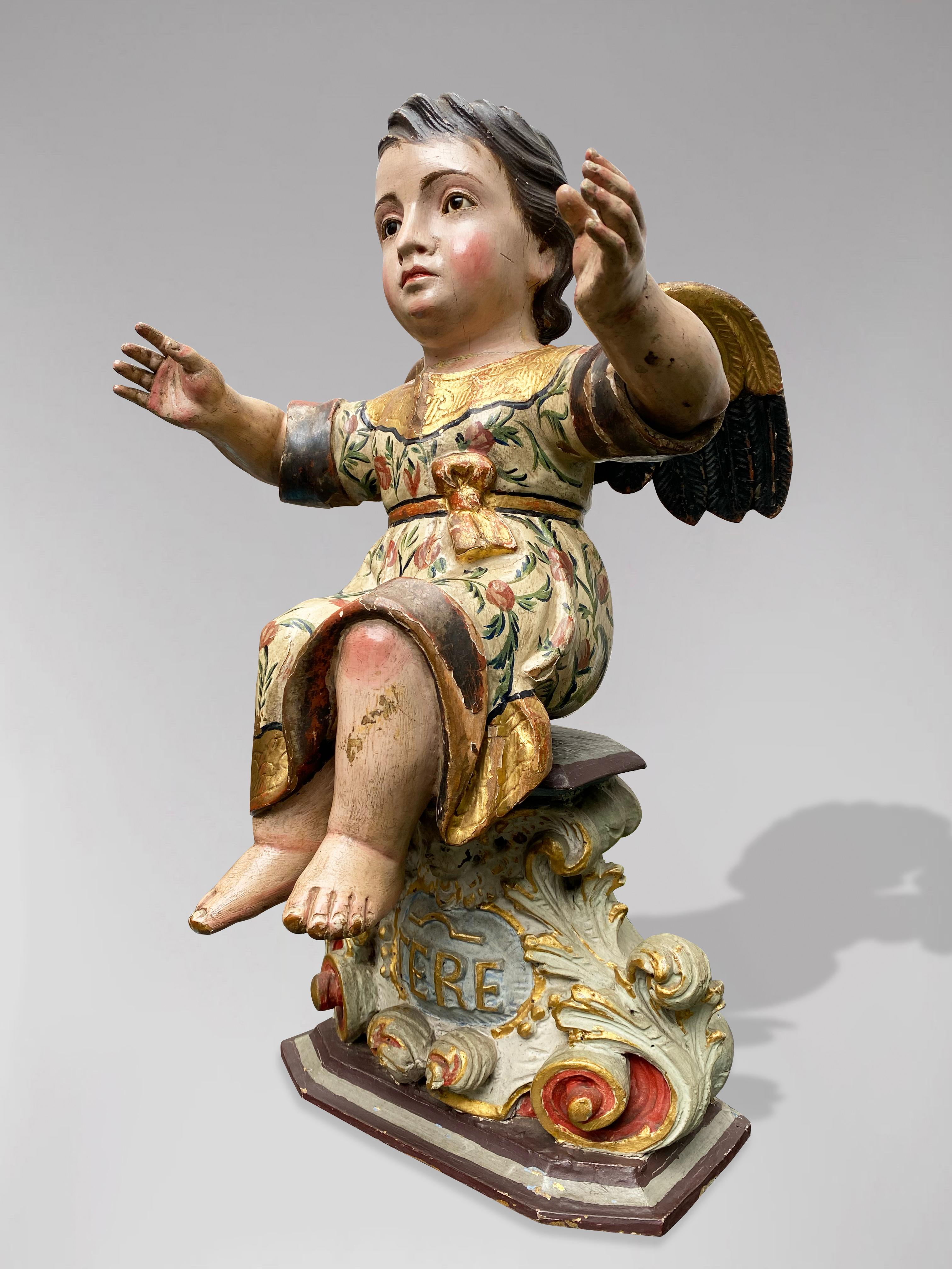Spanische Statue eines auf einem Pedestal sitzenden Engels mit geöffneten Armen, frühes 19. – Sculpture von Unknown