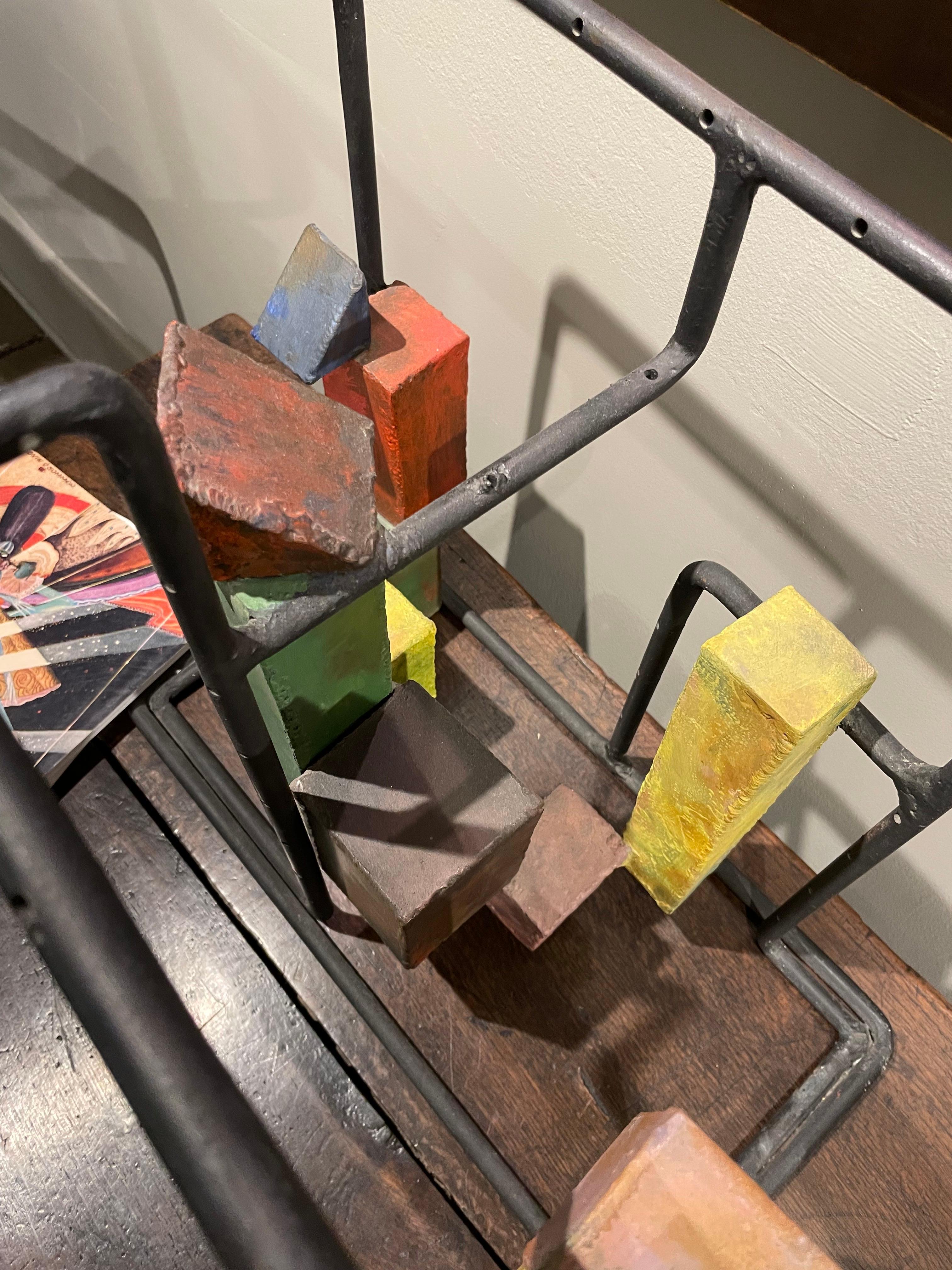 Scultura astratta di paesaggio urbano, metà del XX secolo in vendita 3