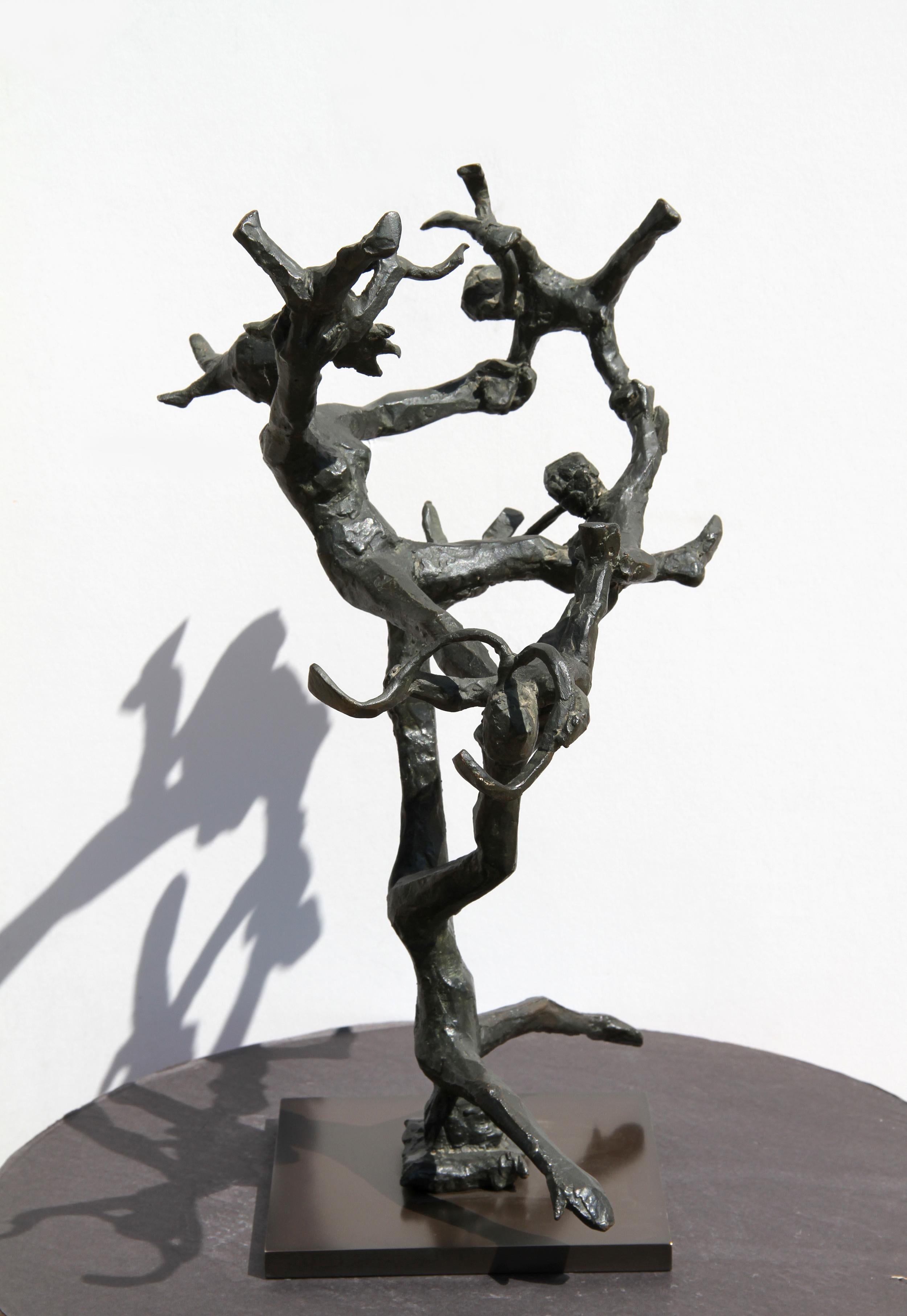 „“Akrobaten“, Bronze-Skulpturenschmuck, 1968 (Gold), Figurative Sculpture, von Unknown