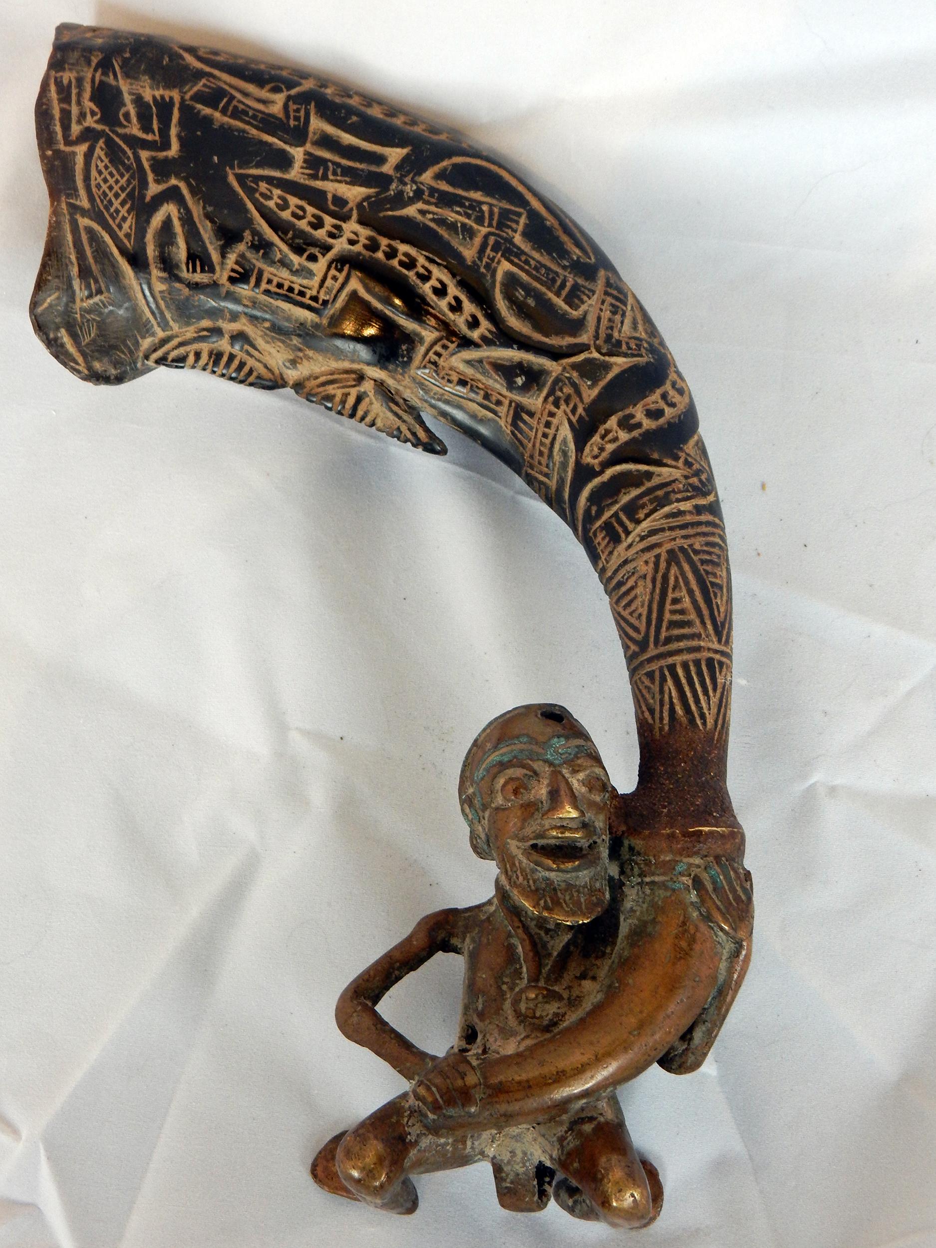 Unknown Figurative Sculpture - AFRICAN BRONZE AND HORN BAMILEKE SCULPTURE