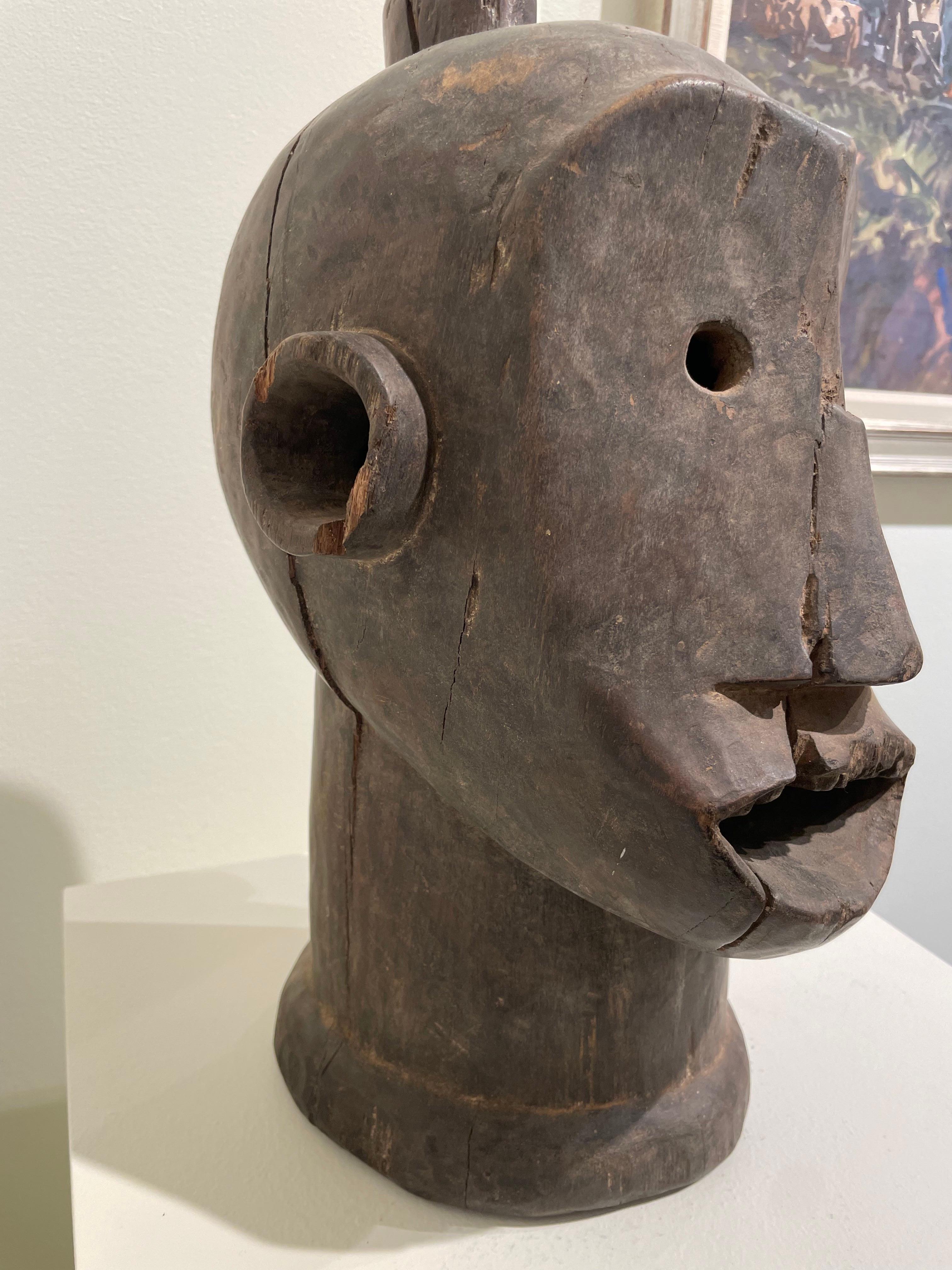 Máscara de Ceremonia de Iniciación Makonde de Madera Tallada Africana en venta 4
