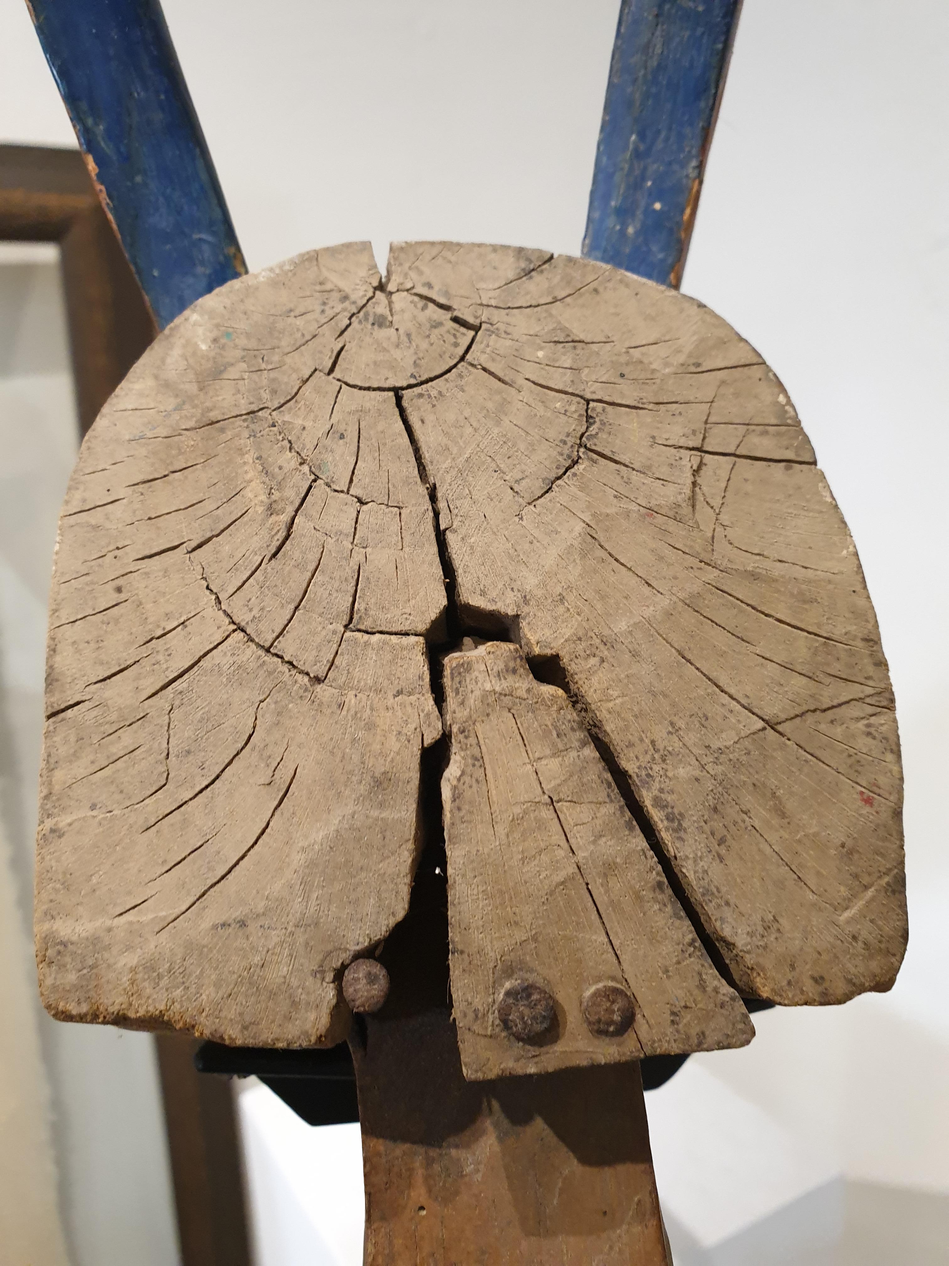 Zoomorphe afrikanische Puppenkopfskulptur aus dem frühen 20. Jahrhundert vom Bozo-Stamm in Mali.

Dieser Puppenkopf wurde von der ethnischen Gruppe der Bozo während der Sogobo-Zeremonie verwendet. 
Diese uralte Tradition wird in der Region Segou in