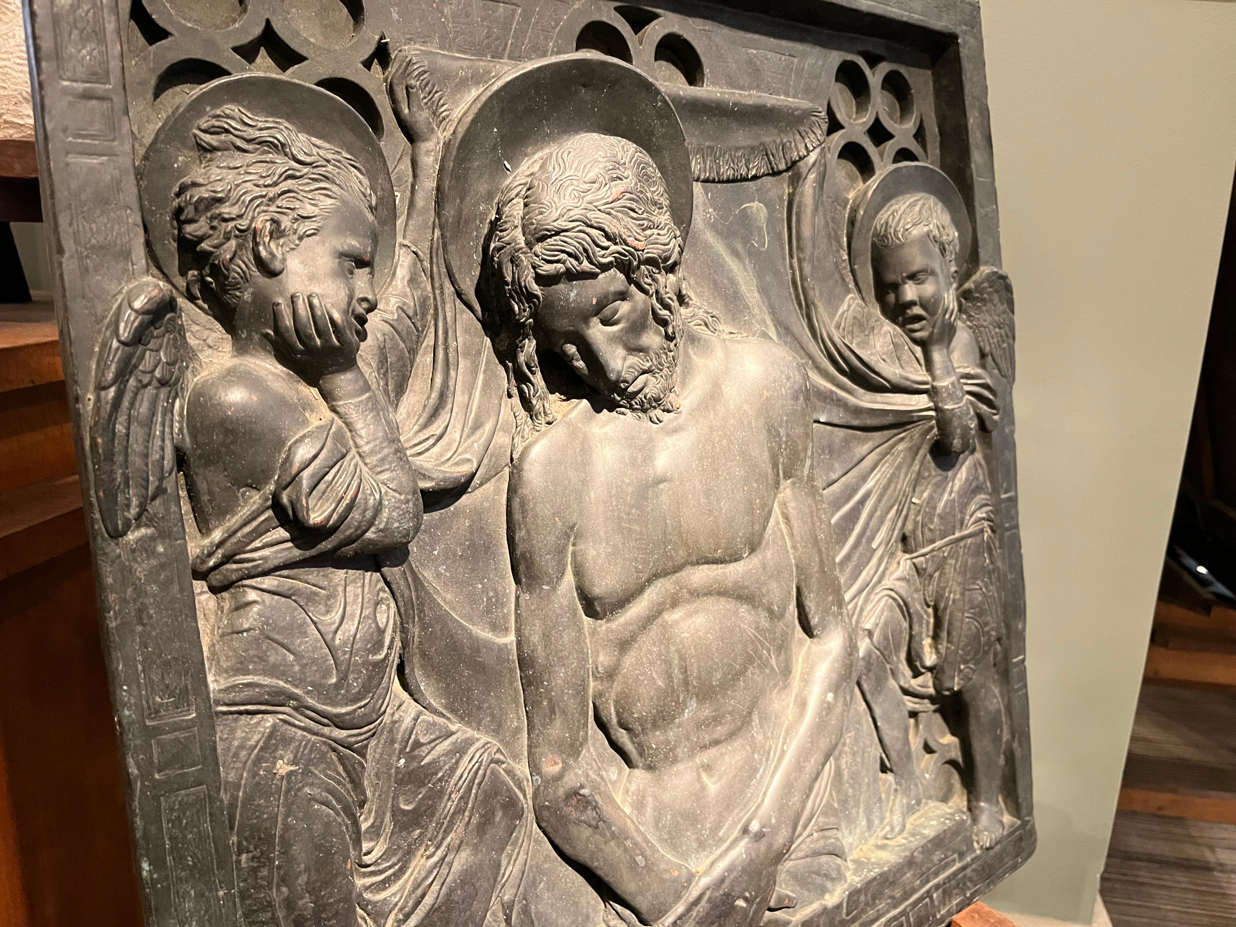 After Donatello ) Cristo Morto
19th century work

Low relief 
Embossed copper
59,2 x 56,2 x 3,5 cm