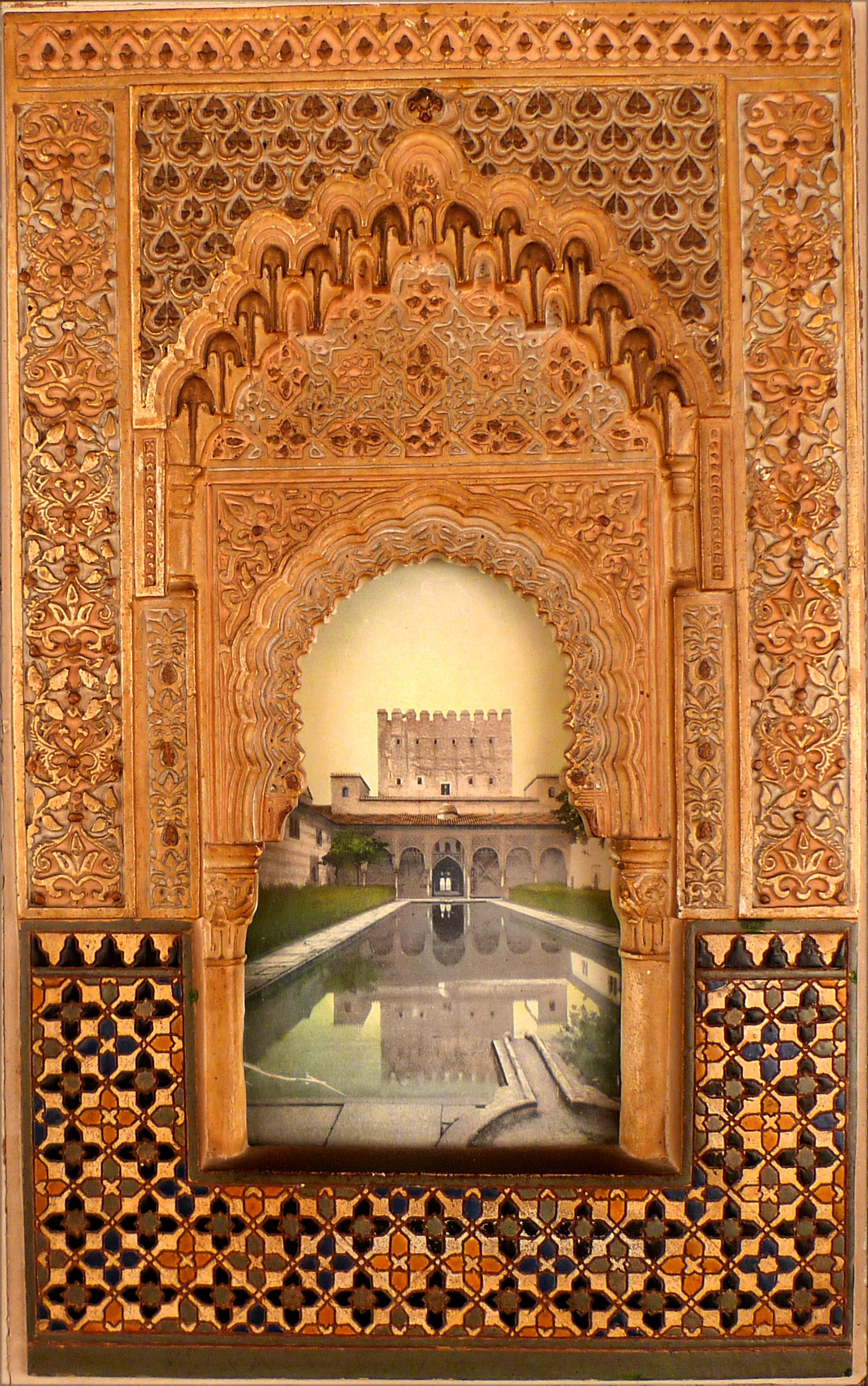 Plaque modèle en facart de l'Alhambra, début du 20e siècle, plaque en stuc polychromé - Sculpture de Unknown