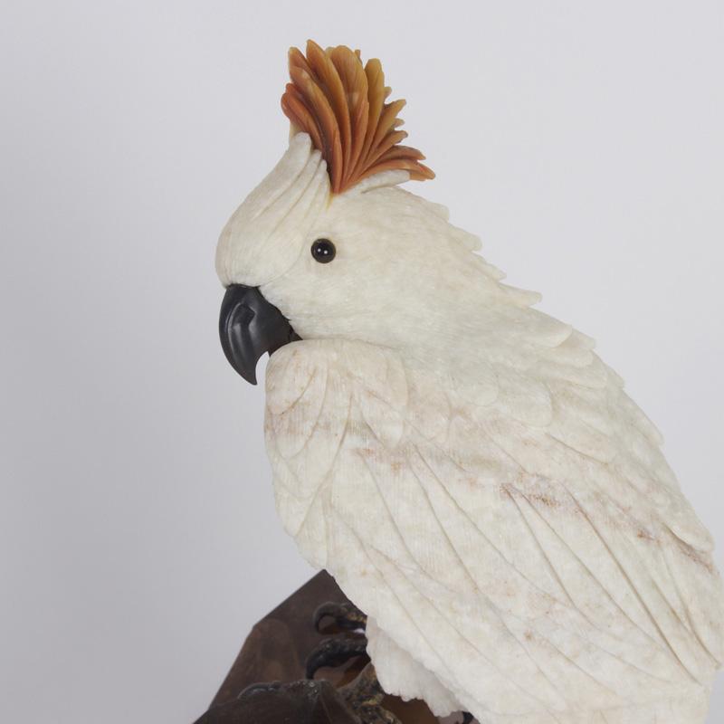 Amusing Carved Hardstone Quartz Cockatoo - Sculpture by Unknown