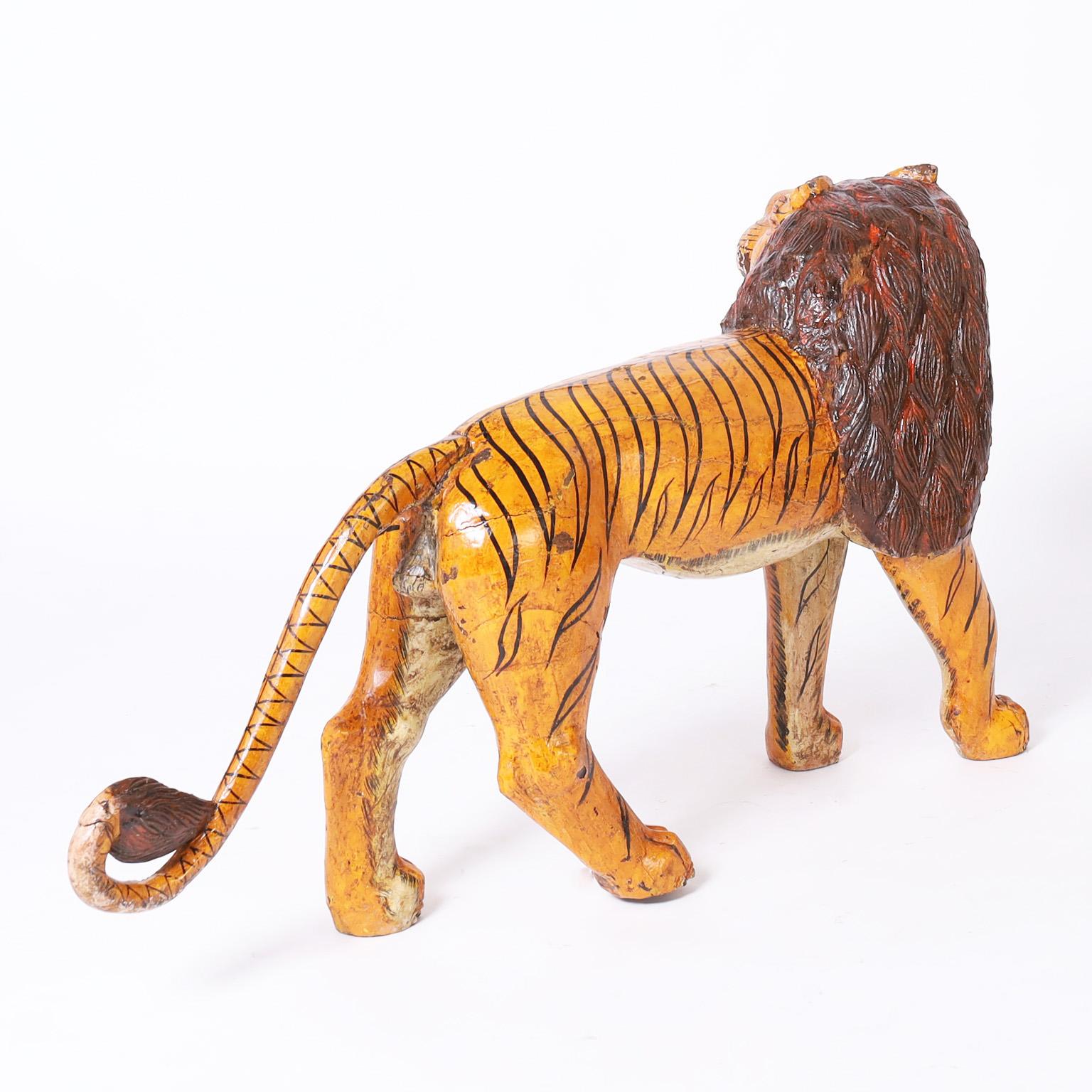 Anglo Indian Folk Art Carved Wood Lion Tiger en vente 1