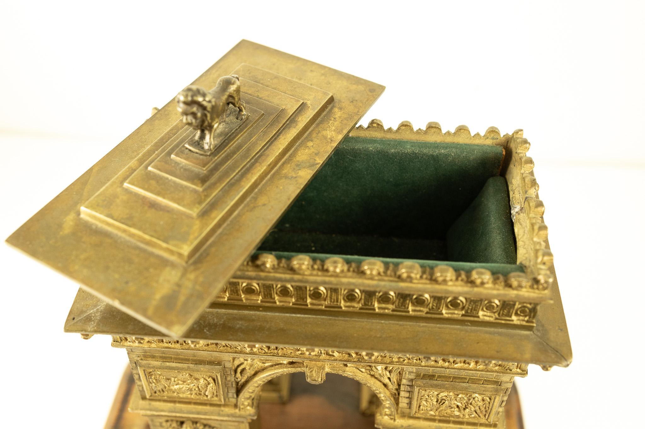 Antike Arc de Triomphe-Bronze-Skulptur mit Vergleich 4