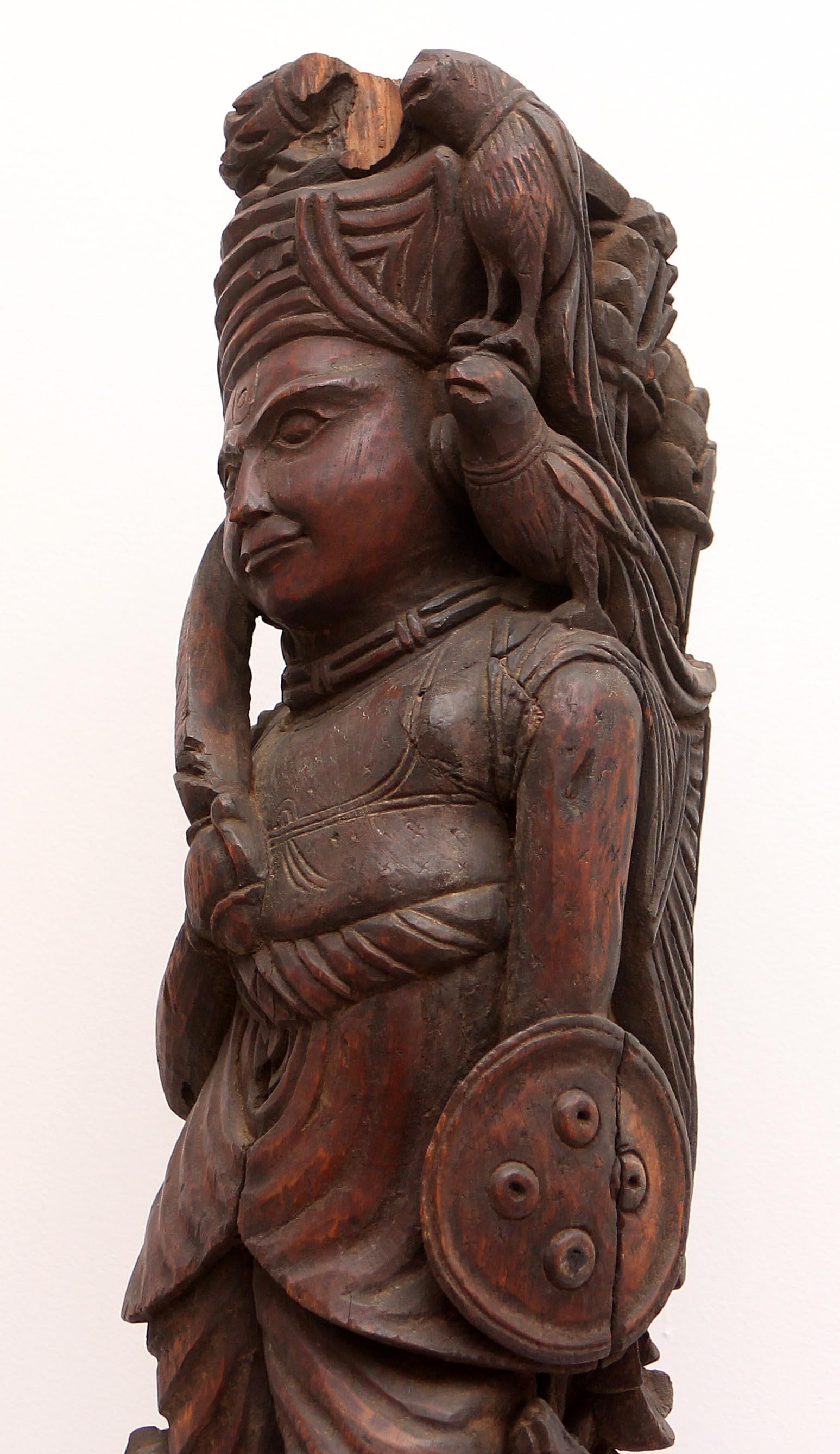 indonesian wooden statues