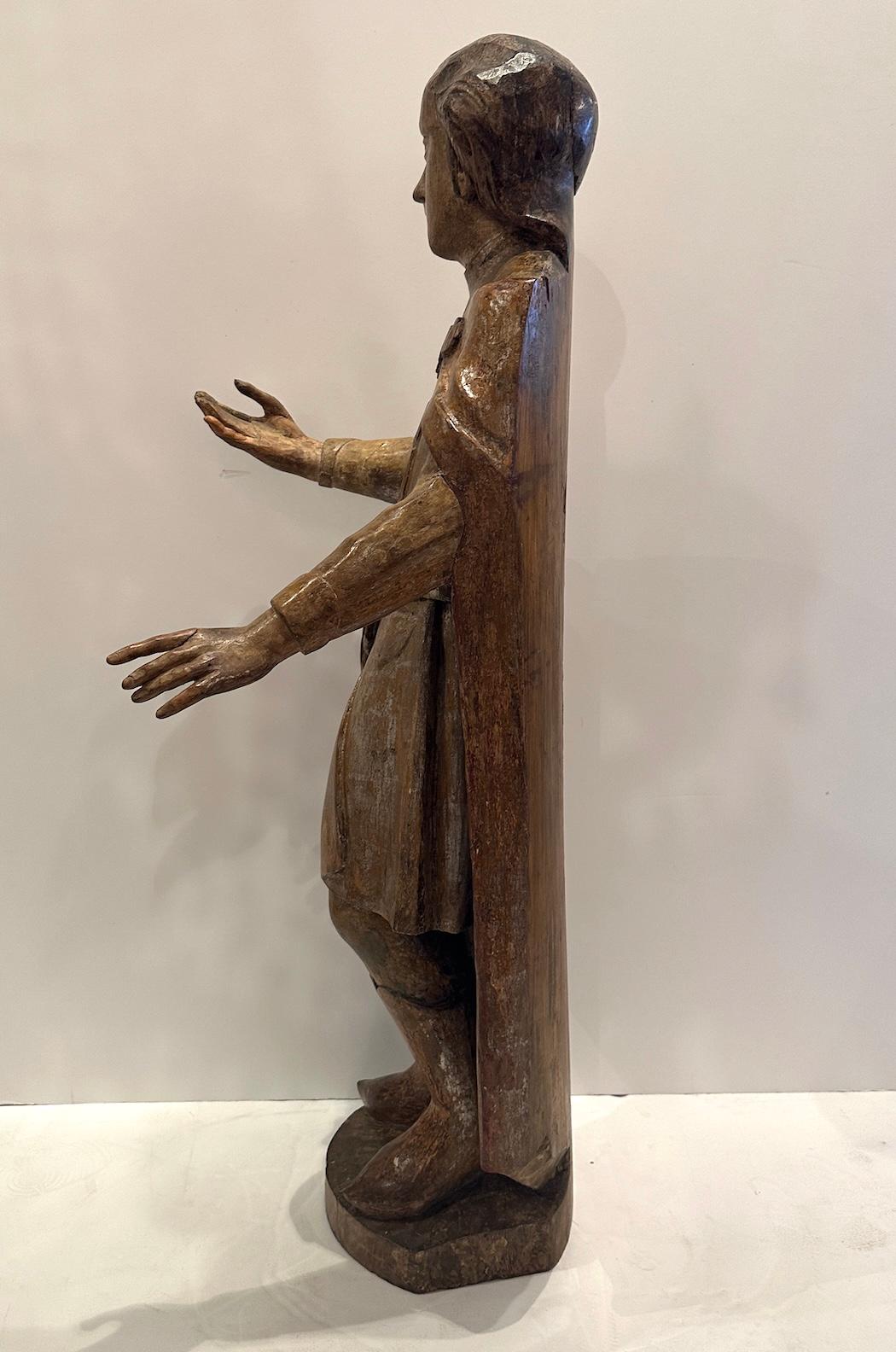 Antica statua di legno intagliato italiano di un uomo - Figurative Sculpture Marrone di Unknown
