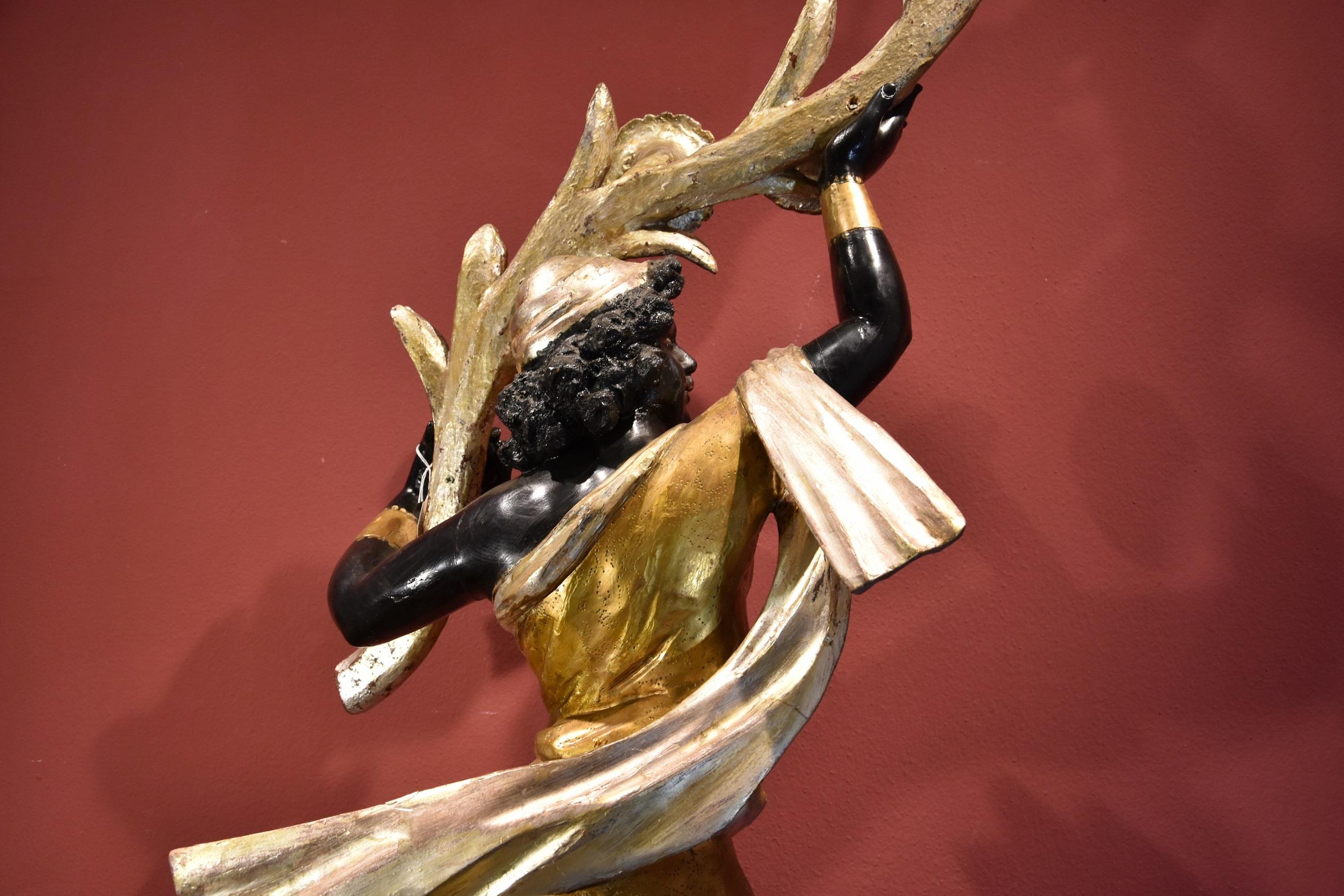 Sculpture ancienne en or de Venise du 19ème siècle représentant une moire féminine en vente 5