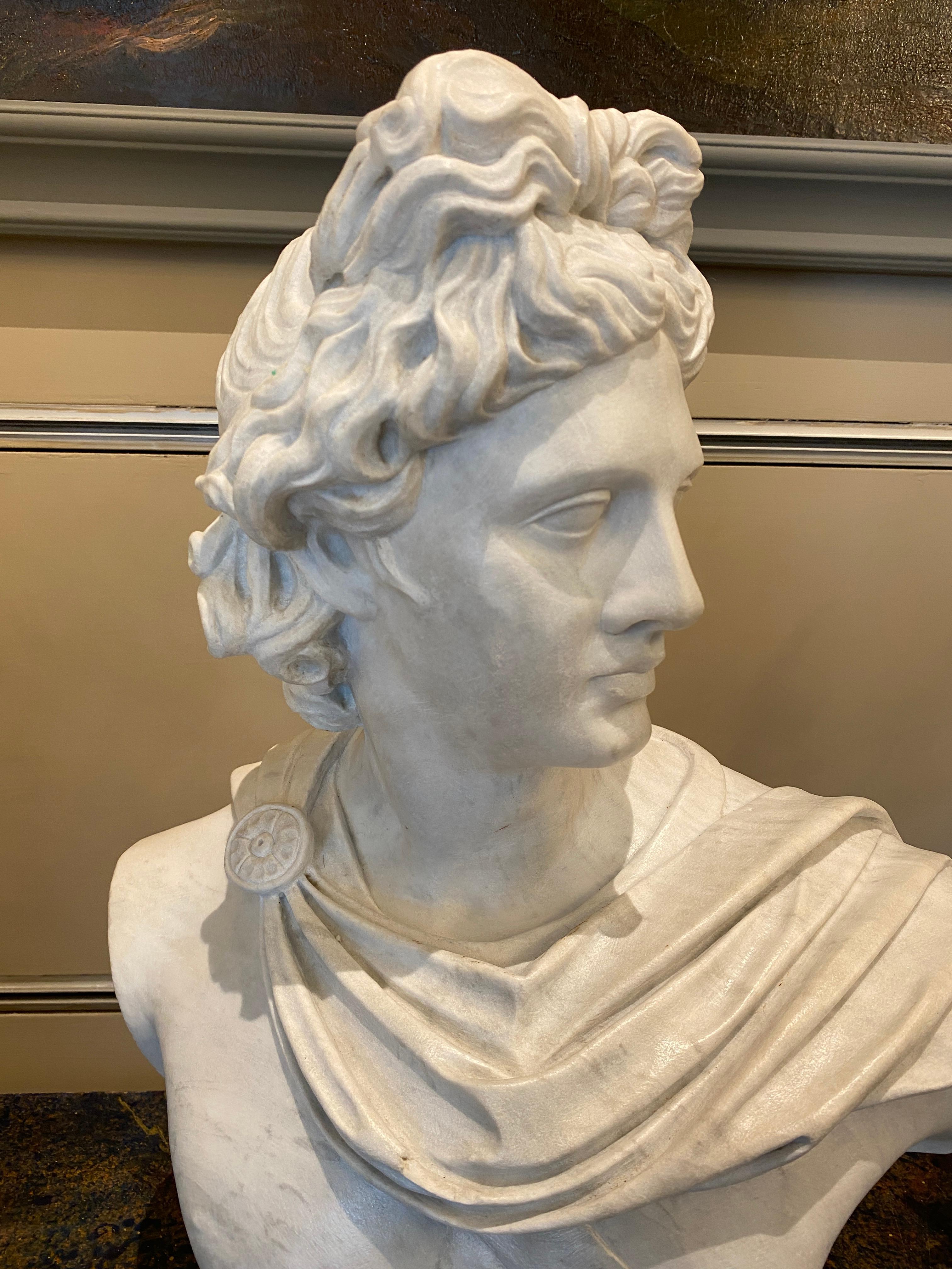 Busto de mármol de Apolo Escultura de Gran Recorrido Tema mitológico 1850' en venta 1