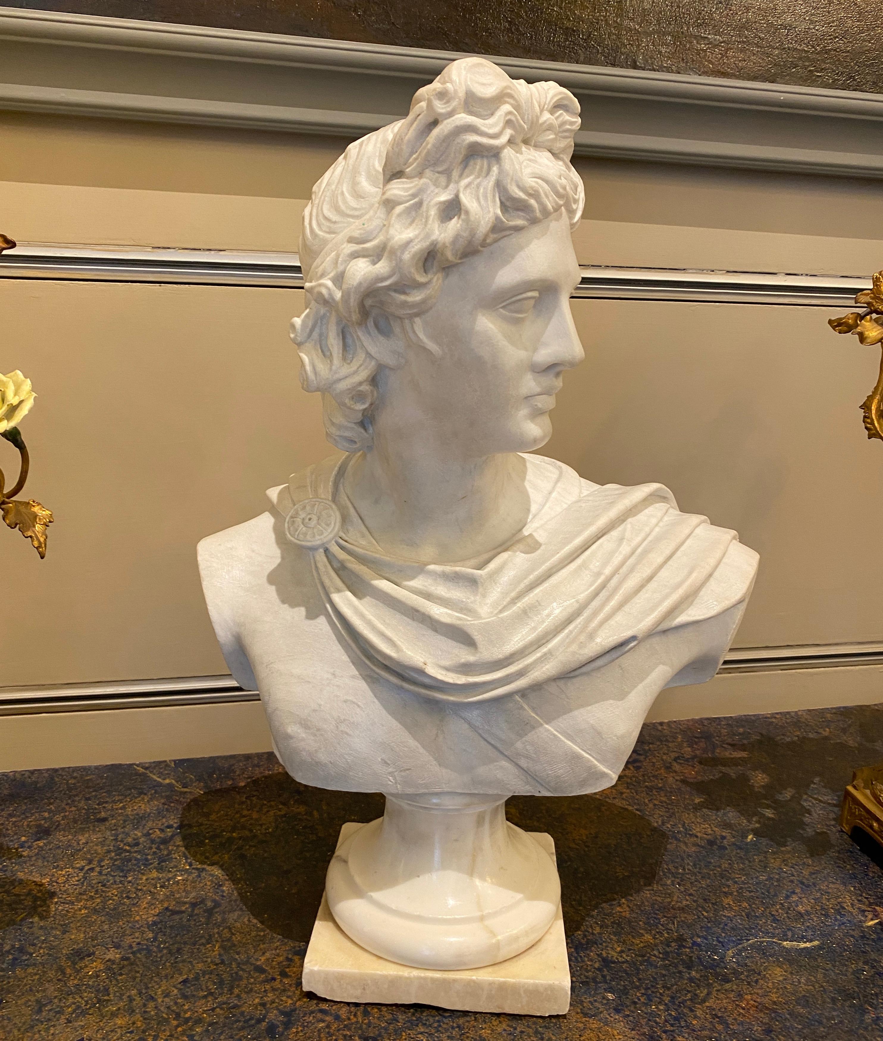 Busto de mármol de Apolo Escultura de Gran Recorrido Tema mitológico 1850' en venta 4