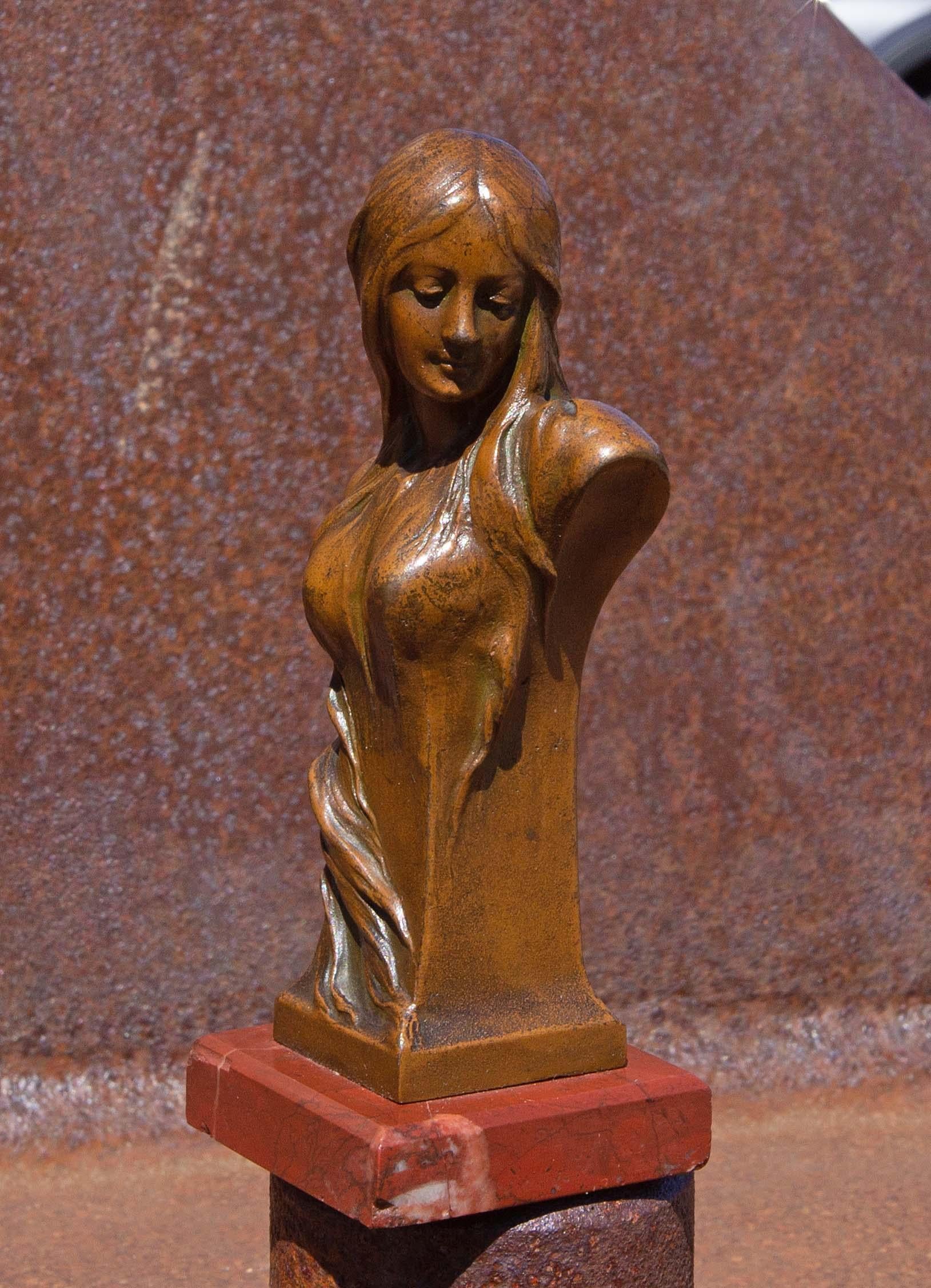 Art Nouveau Sculpture of a Young Woman - Gold Figurative Sculpture by Unknown
